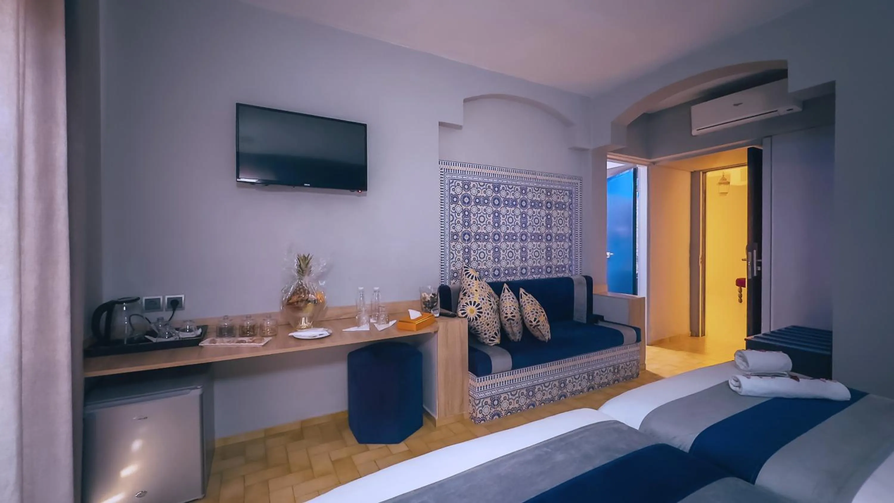 Bed in RS Hotel Karam Palace