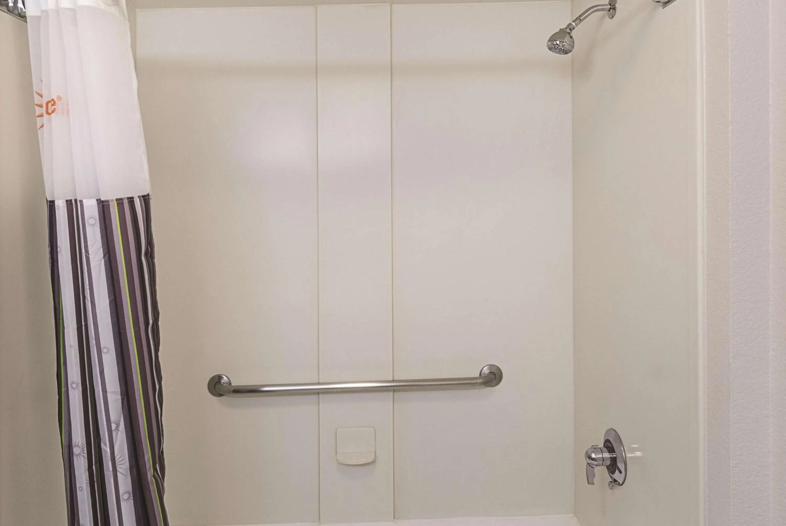 Photo of the whole room in La Quinta Inn & Suites by Wyndham Ontario Airport