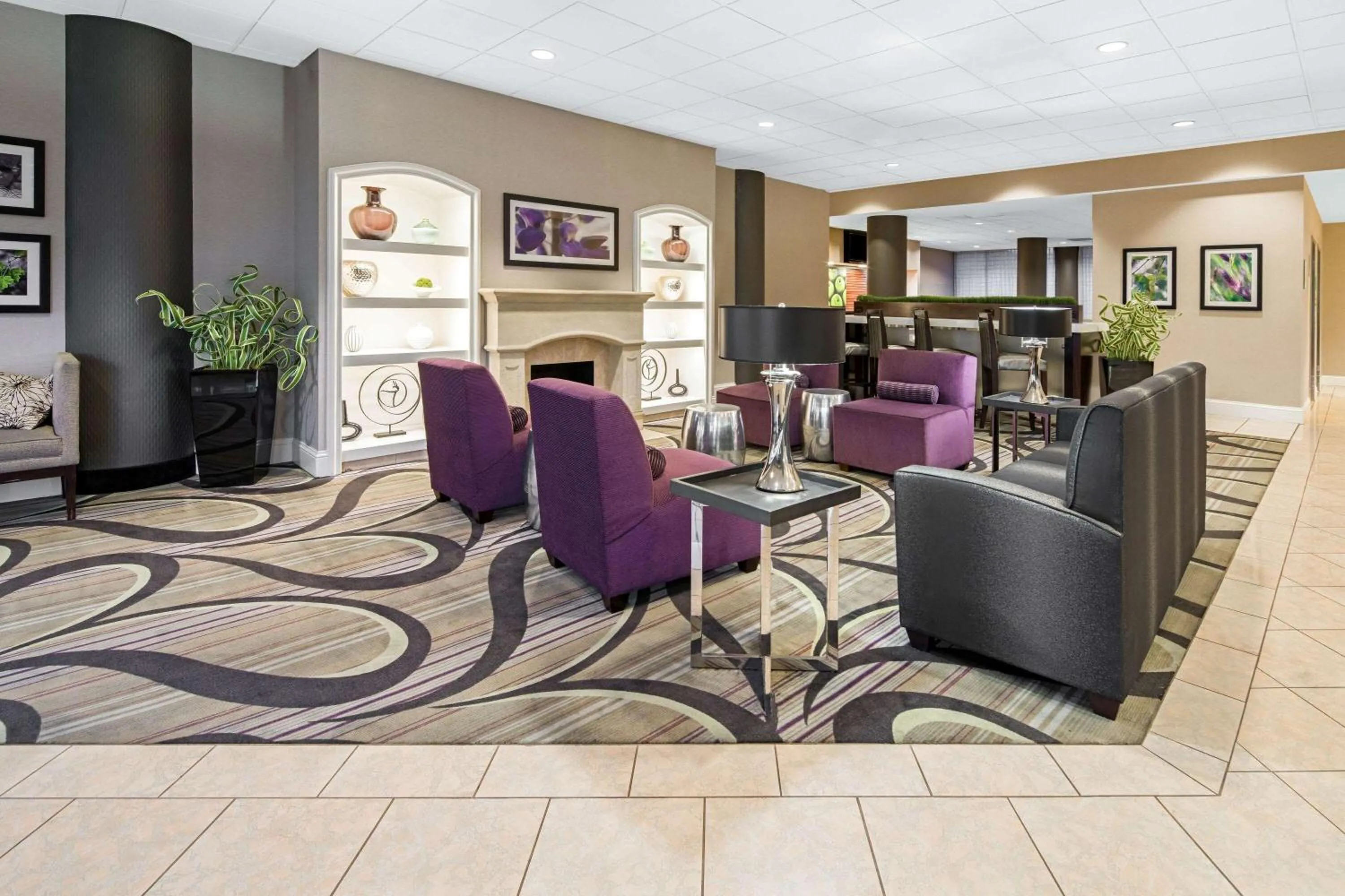 Lobby or reception in La Quinta by Wyndham Buena Park