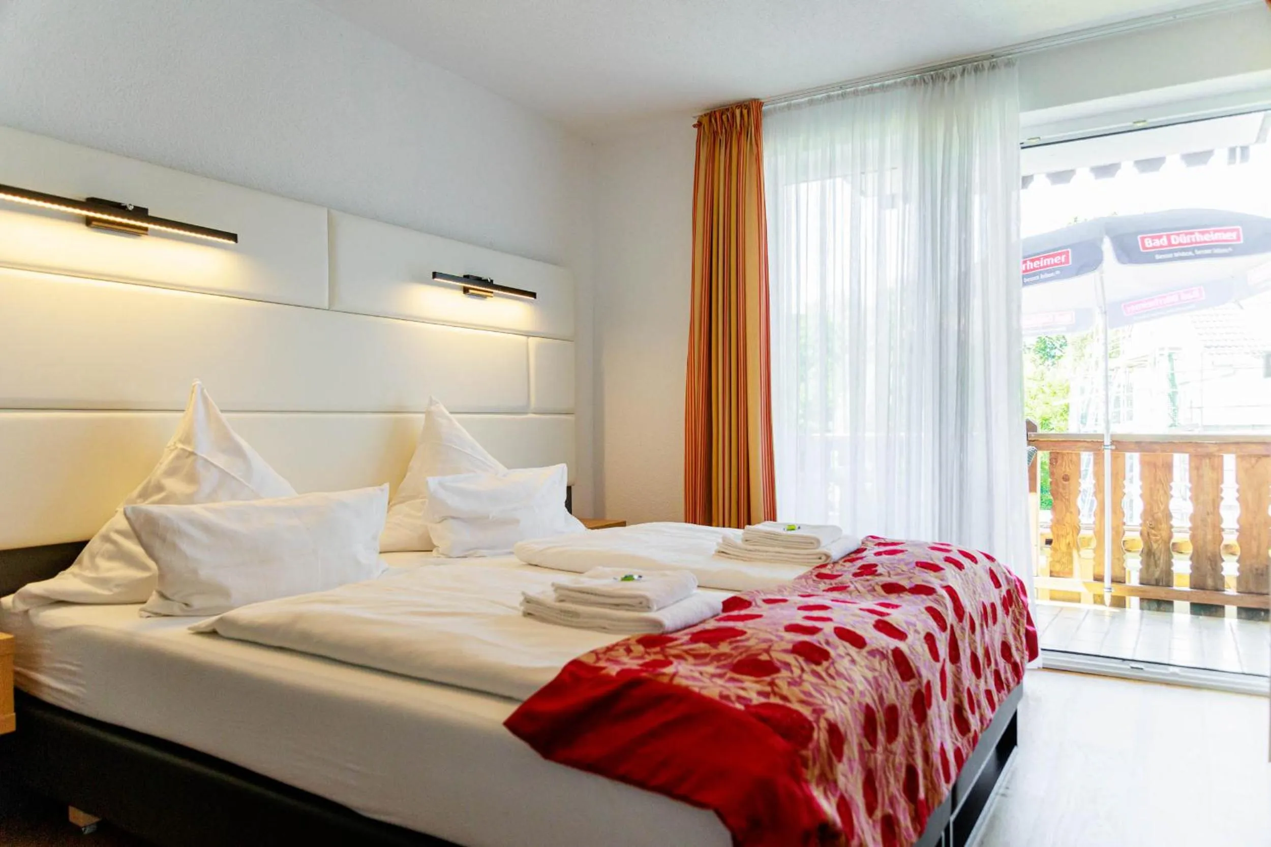 Photo of the whole room, Bed in Bodensee-Hotel Kreuz
