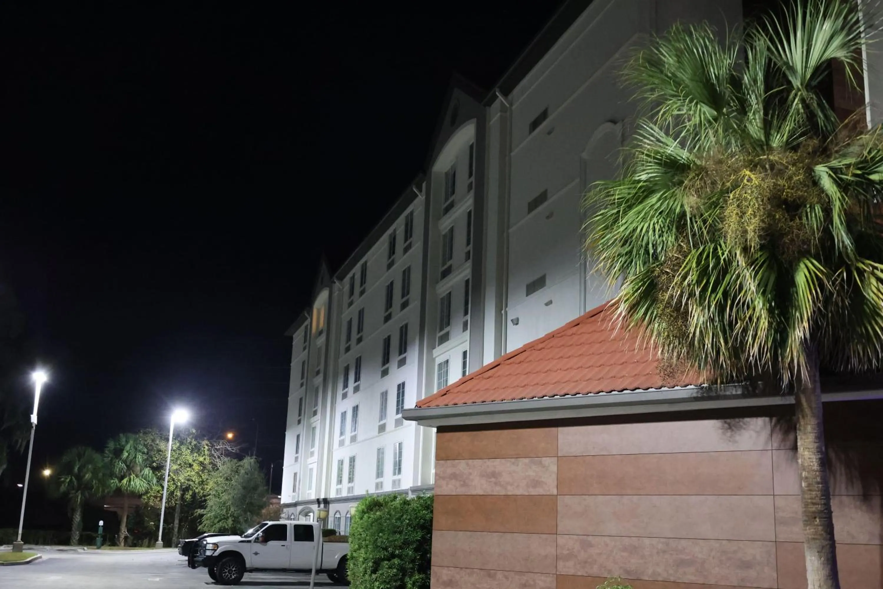 Property building in La Quinta Inn and Suites by Wyndham, Ocala