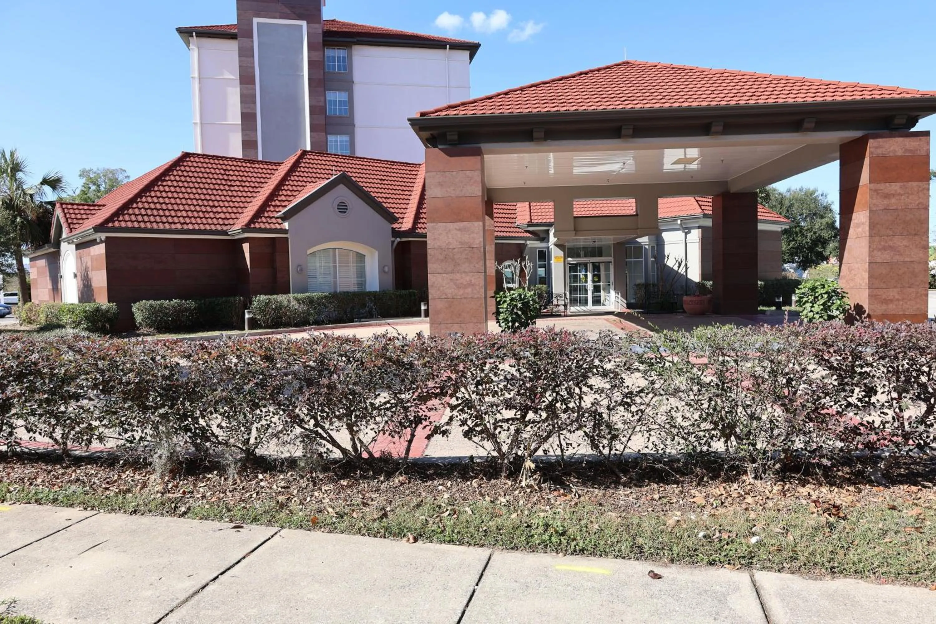 Property building in La Quinta Inn and Suites by Wyndham, Ocala