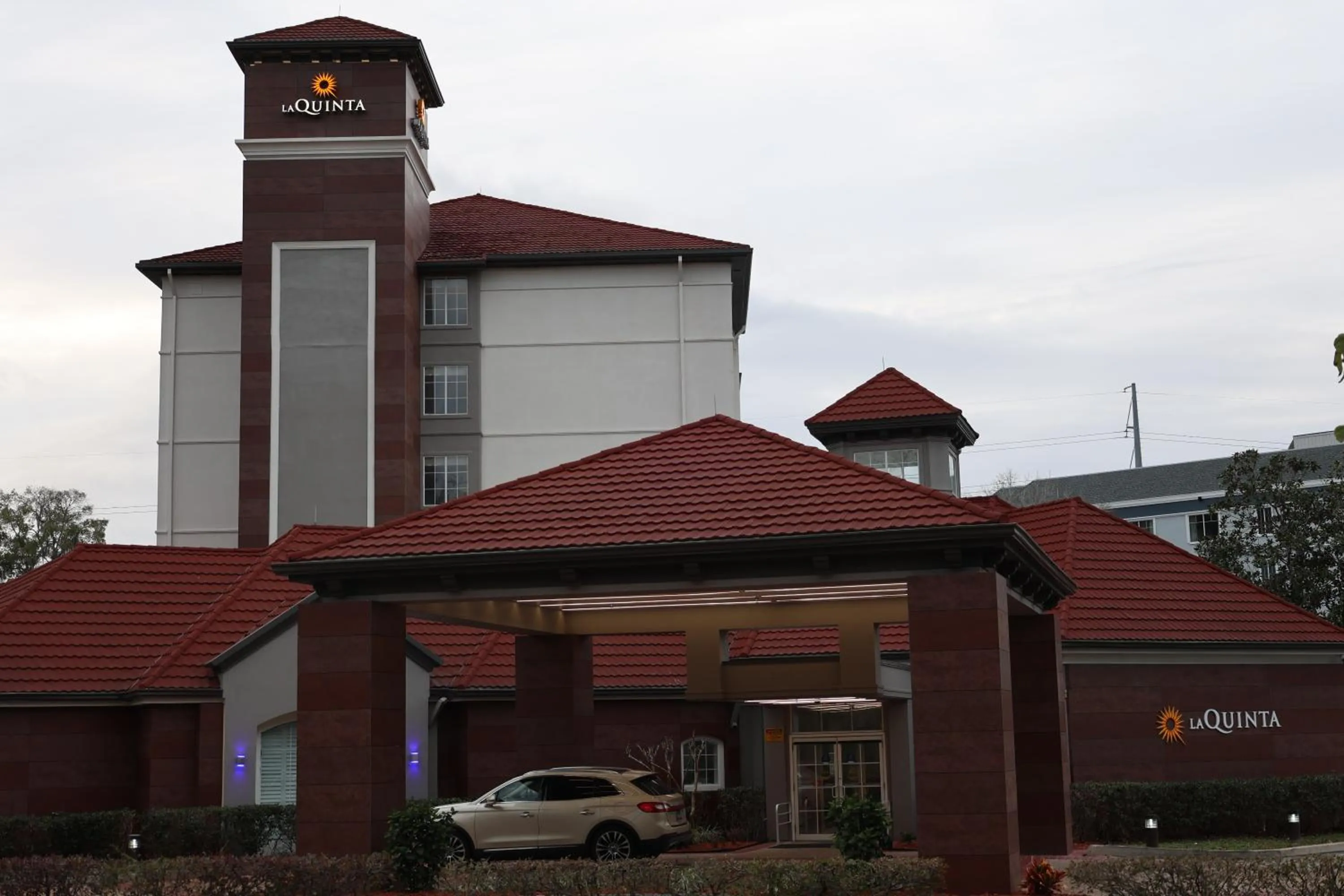 Property building in La Quinta Inn and Suites by Wyndham, Ocala