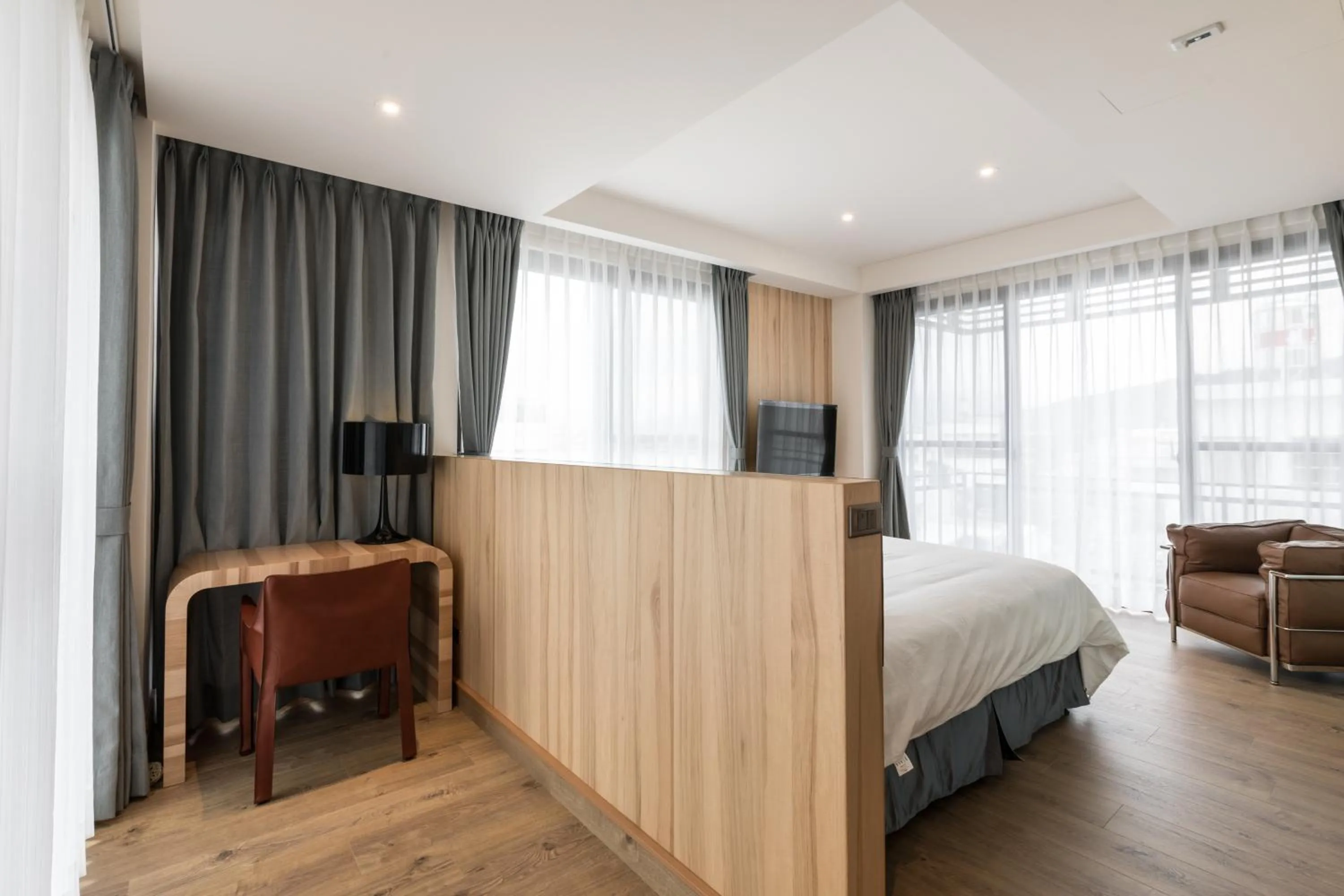 Photo of the whole room, Bed in Grange Inn