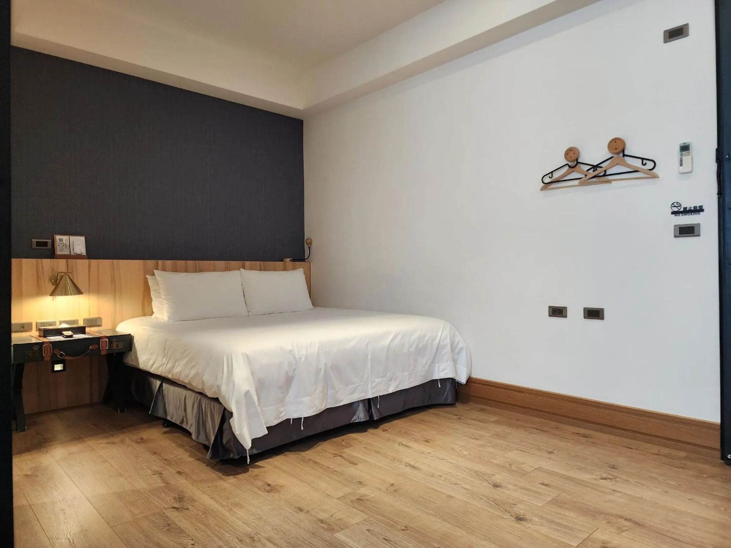 On site, Bed in Grange Inn