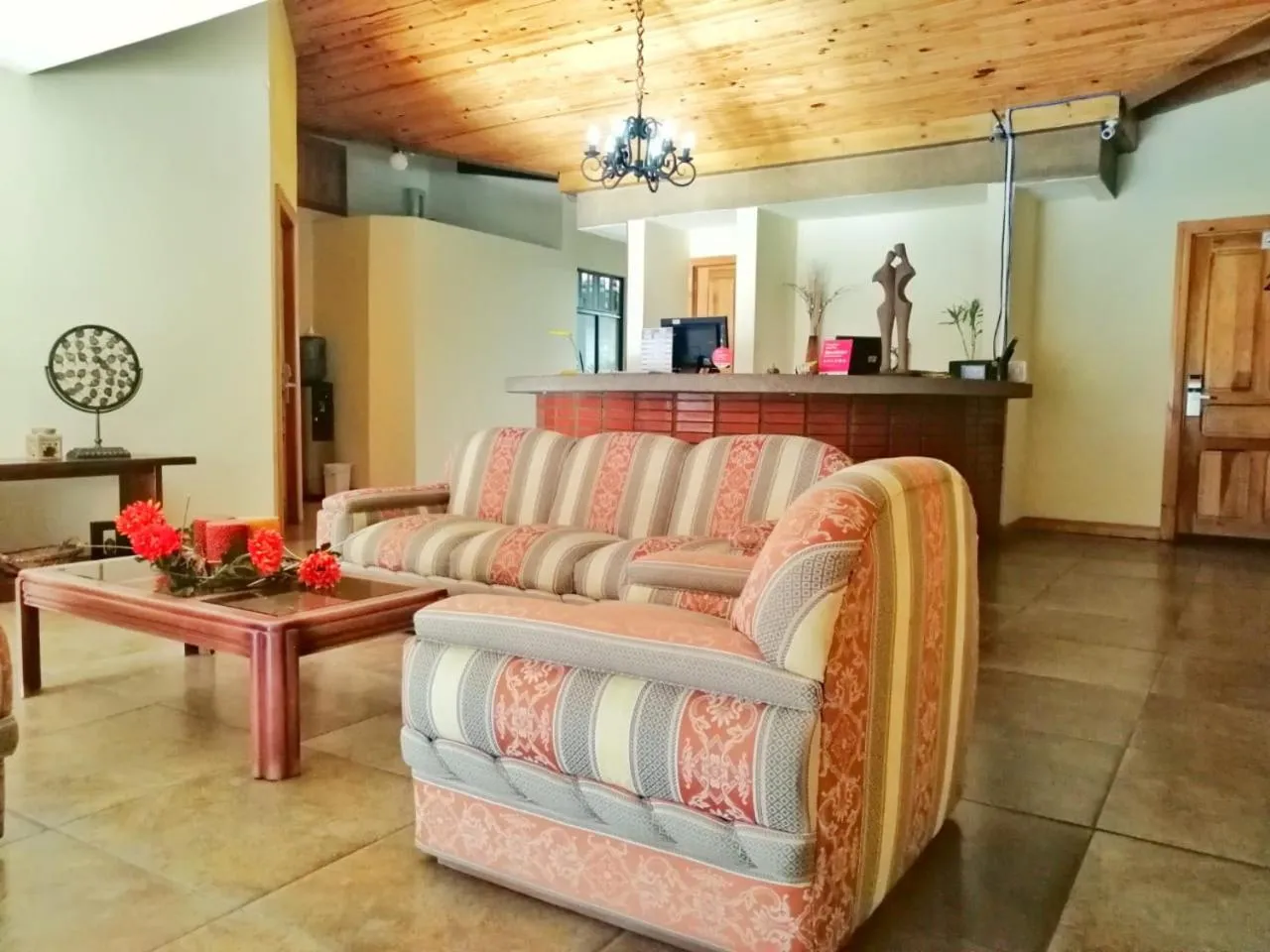 Lobby or reception in Apartotel Don Francisco