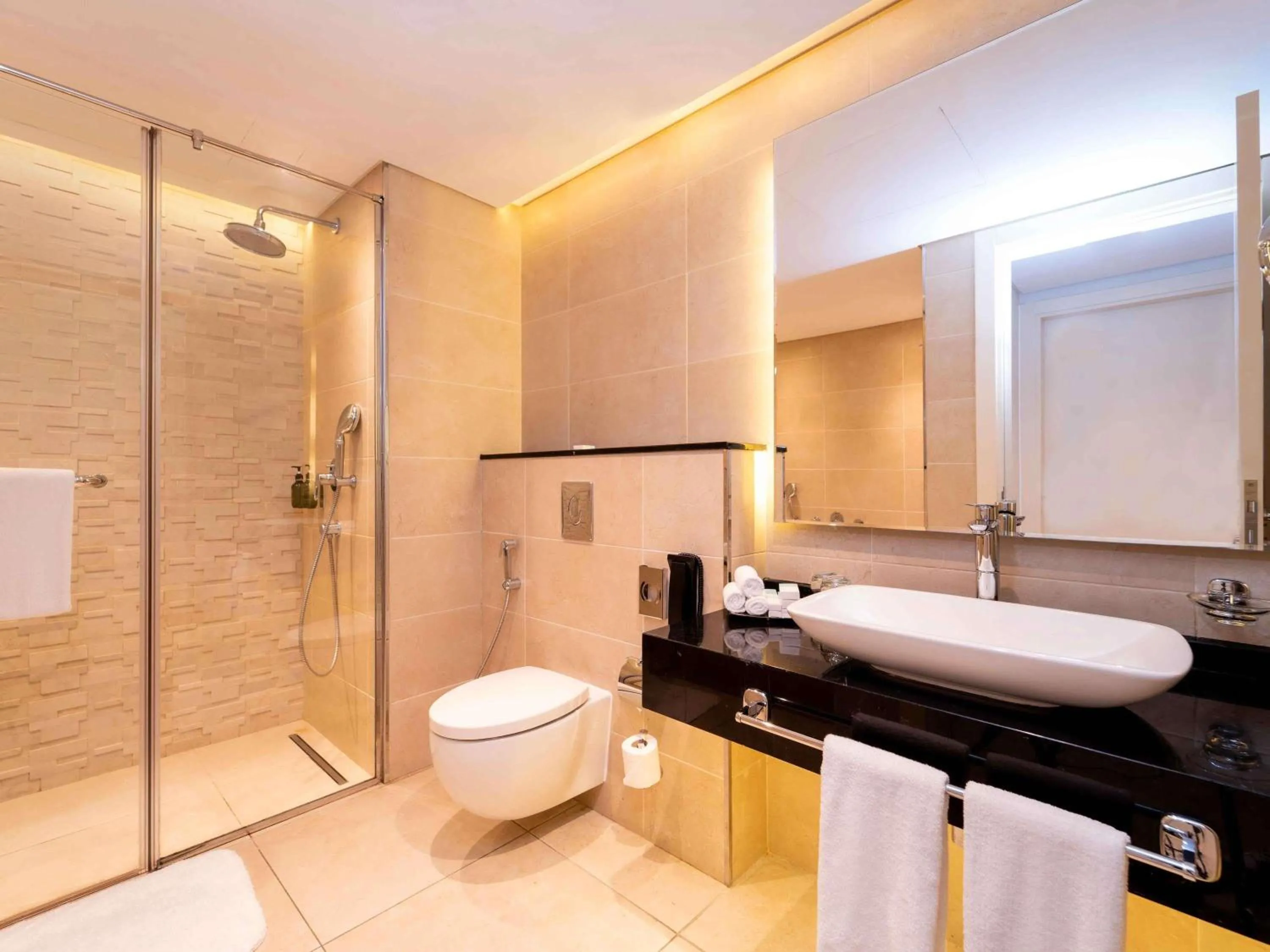 Bedroom in Mercure Dubai Barsha Heights Hotel Suites And Apartments