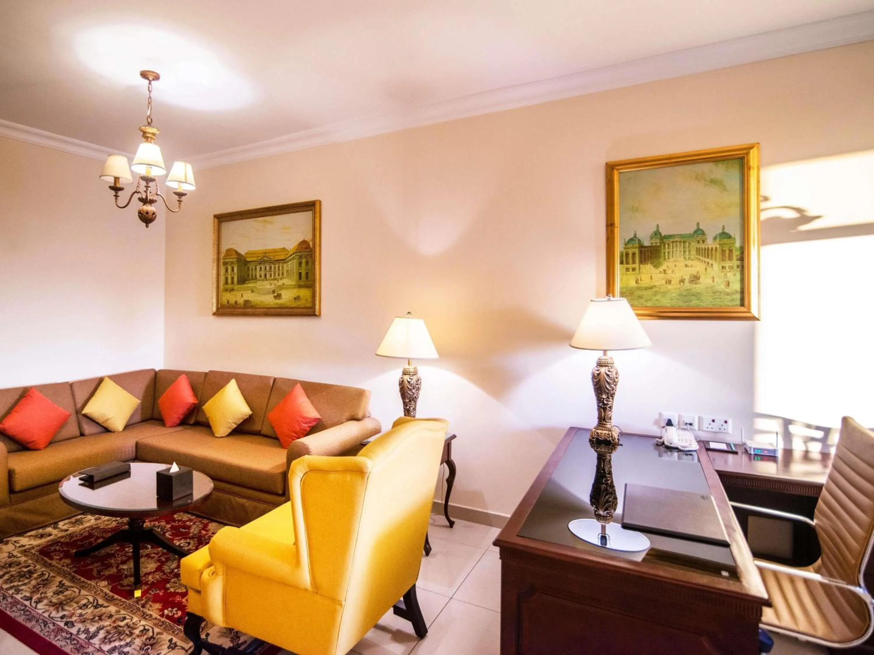 Bedroom in Mercure Dubai Barsha Heights Hotel Suites And Apartments