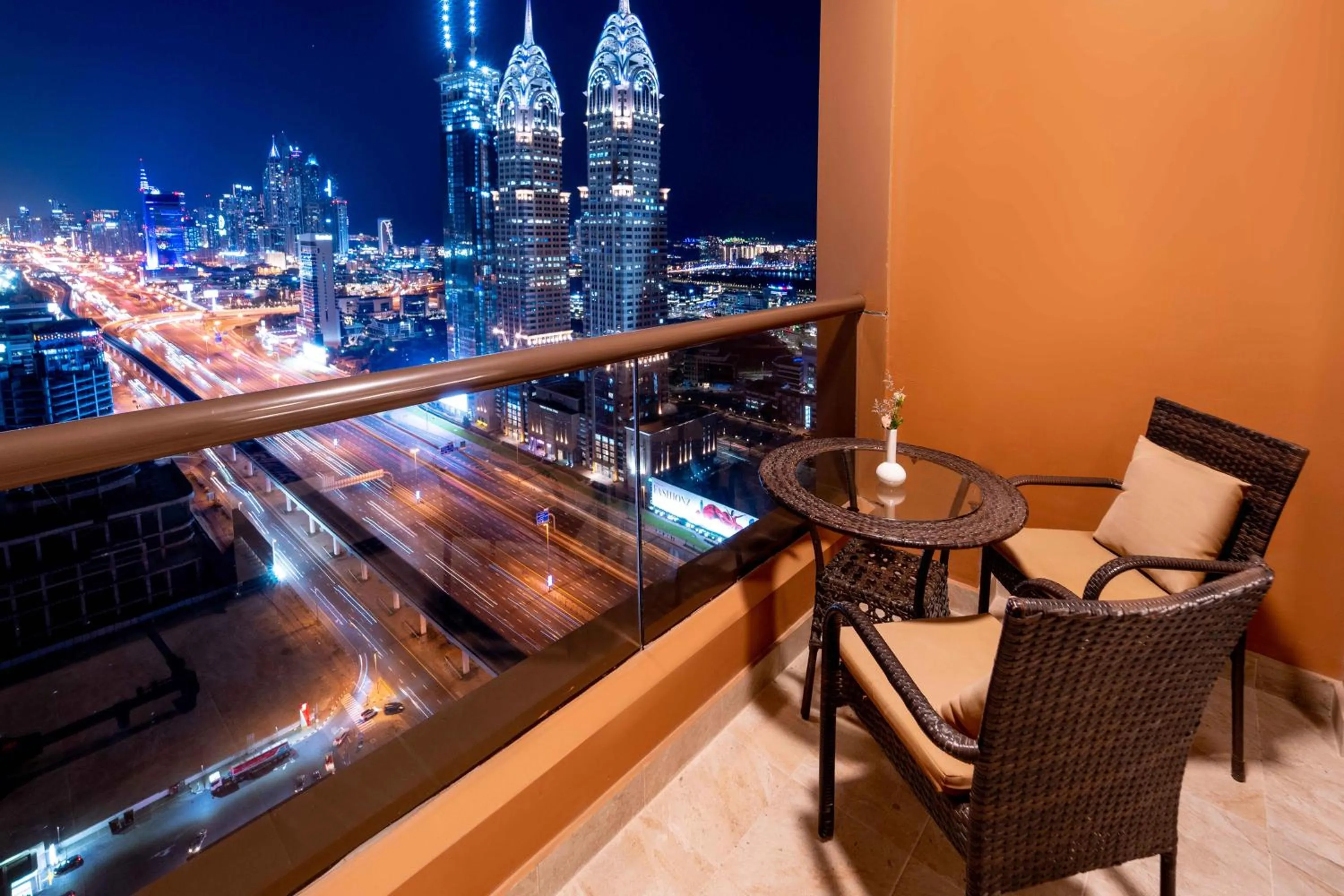 Balcony/Terrace in Mercure Dubai Barsha Heights Hotel Suites And Apartments