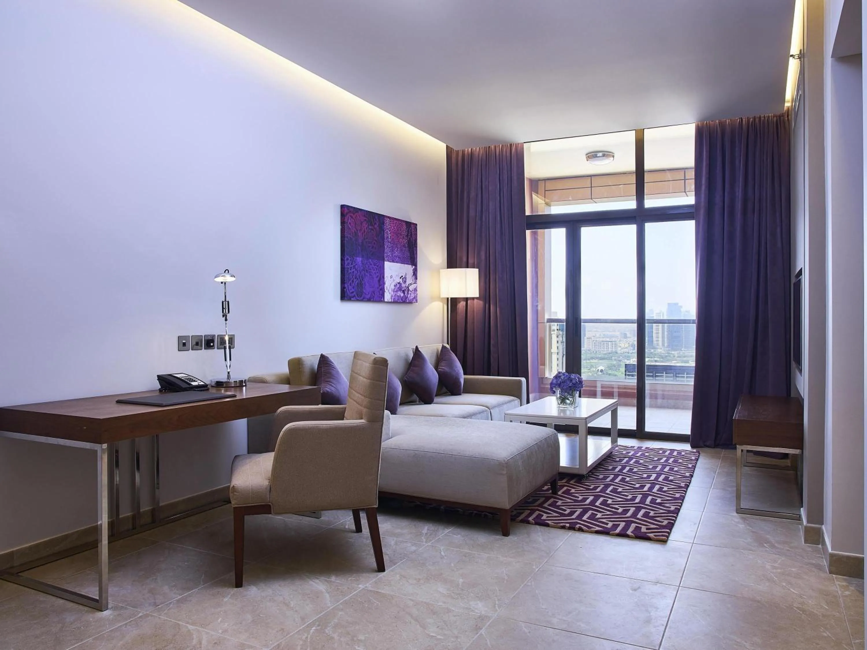 Bedroom, Bed in Mercure Dubai Barsha Heights Hotel Suites And Apartments
