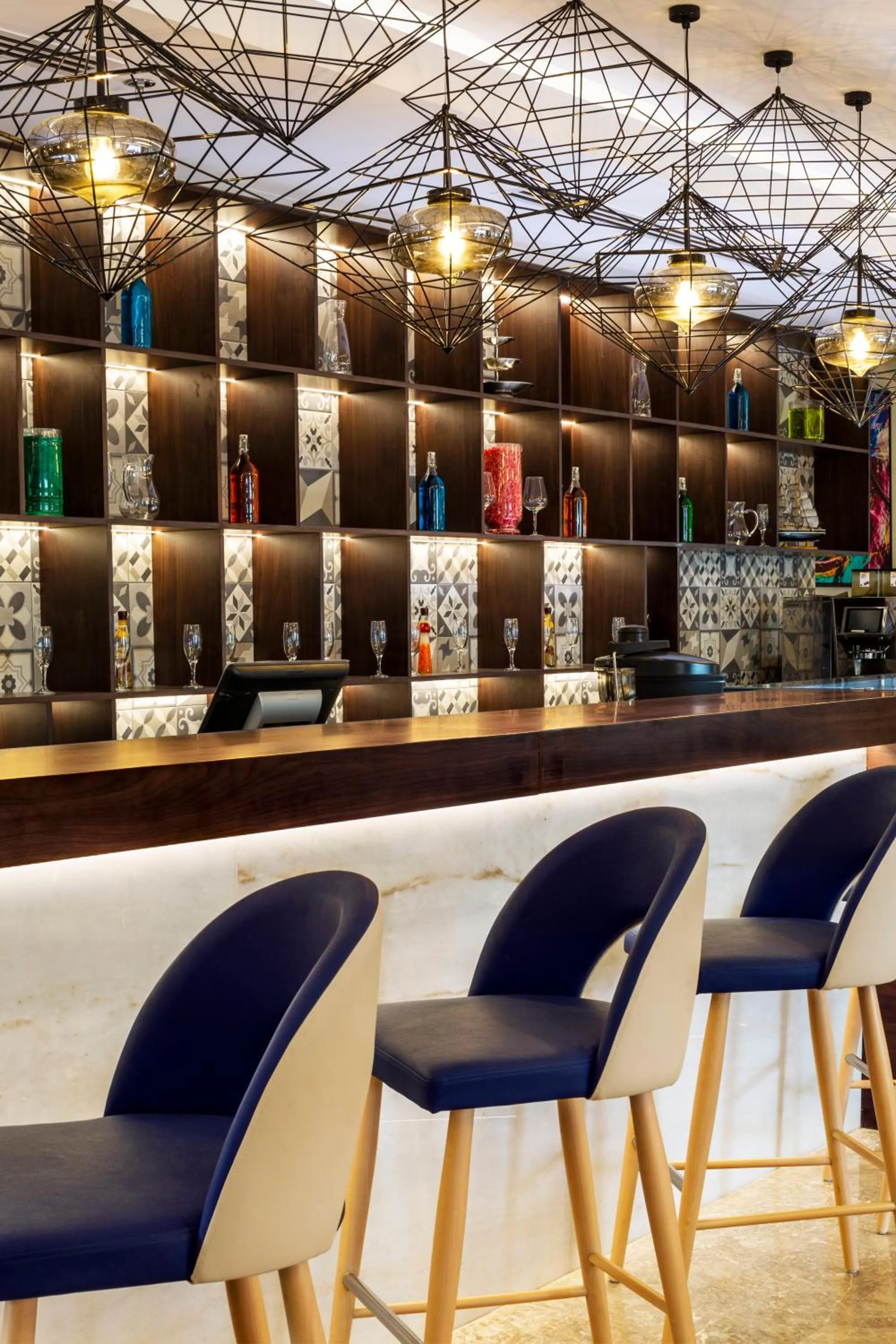 Restaurant/places to eat in Mercure Dubai Barsha Heights Hotel Suites And Apartments