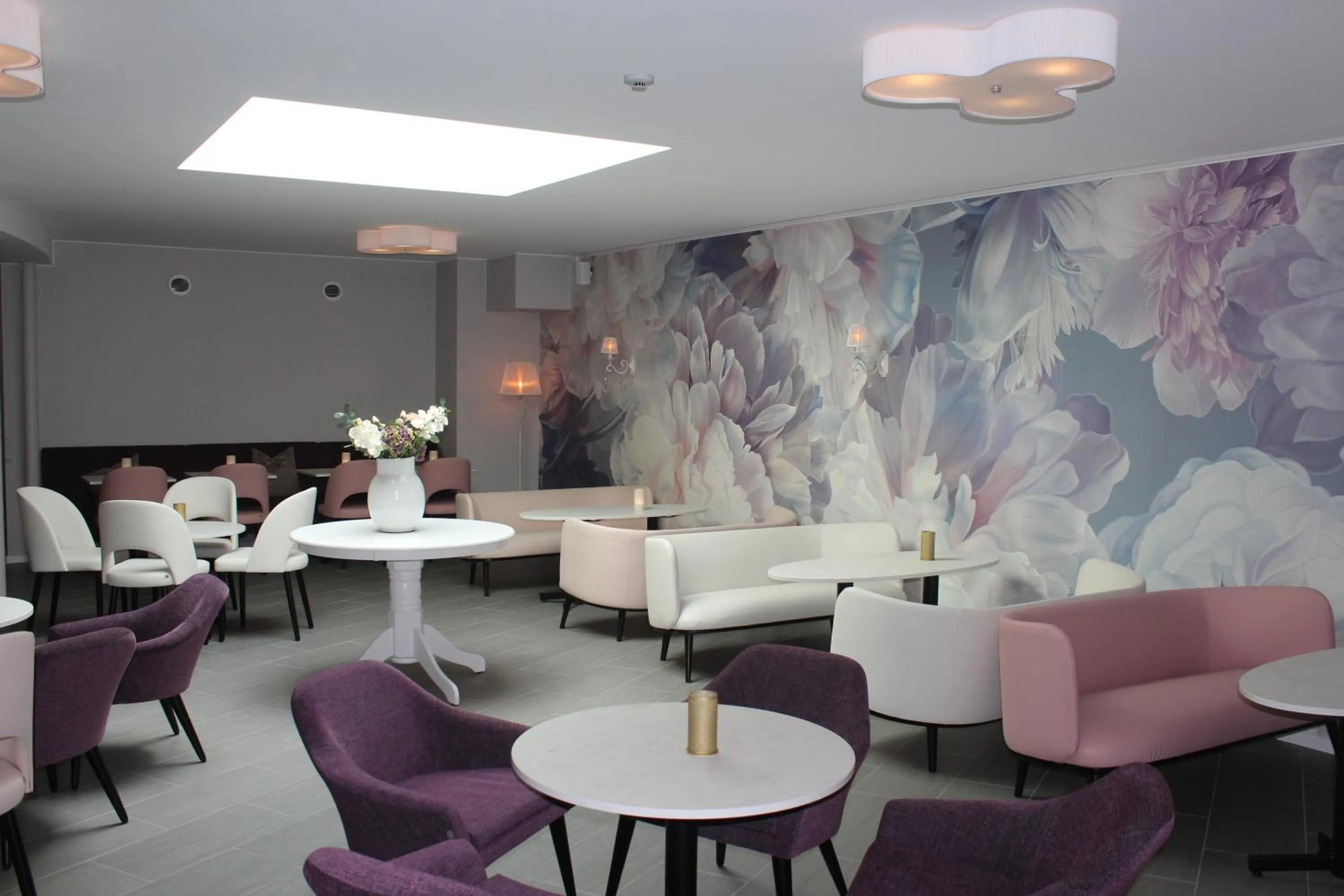 Lounge or bar in Best Western Valhall Park Hotell