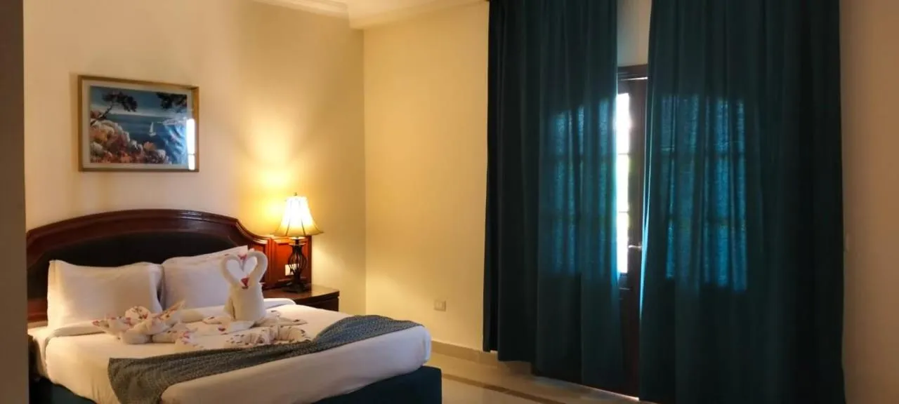 Bed in Coral Hills Resort & SPA