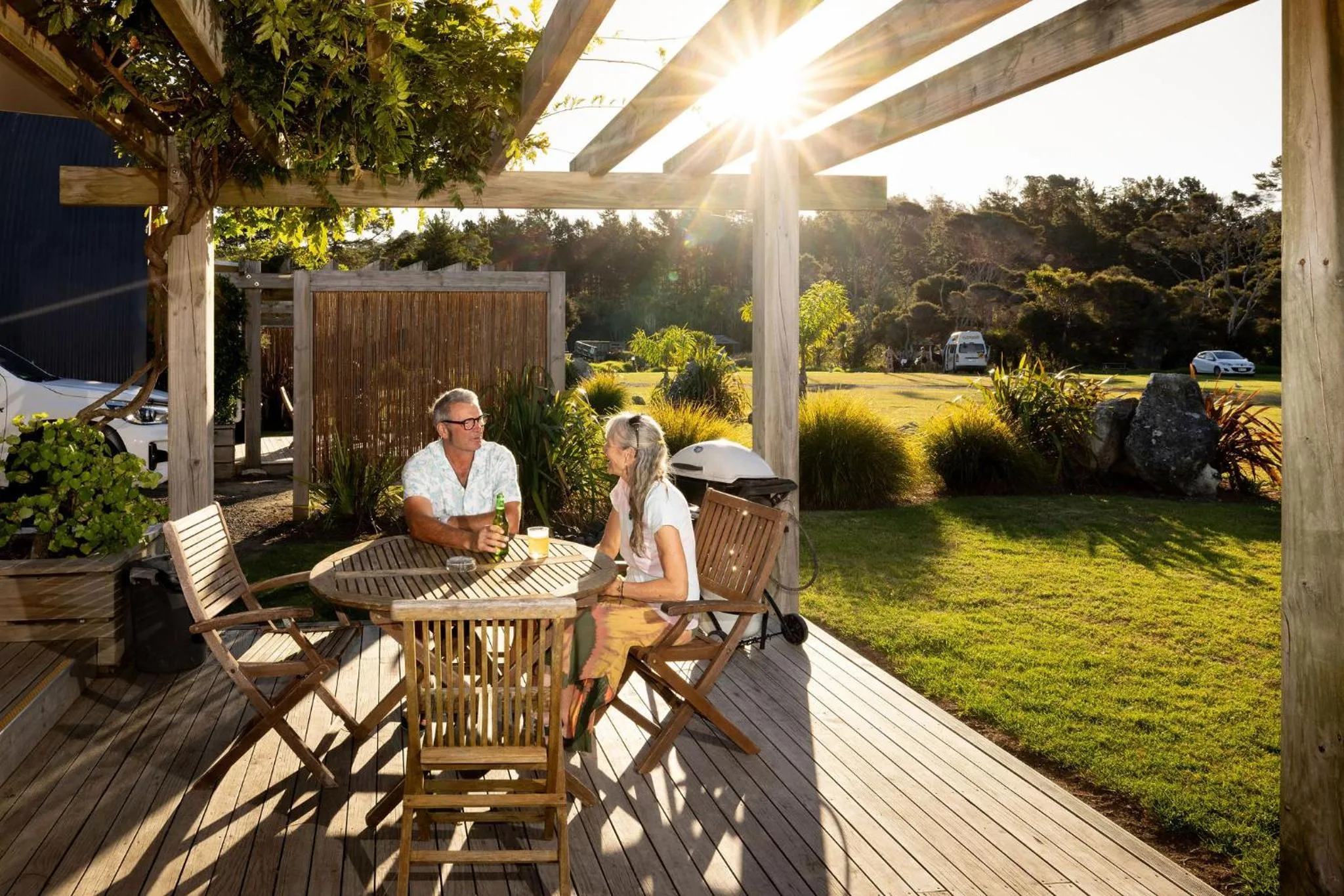 People in Hot Water Beach TOP 10 Holiday Park