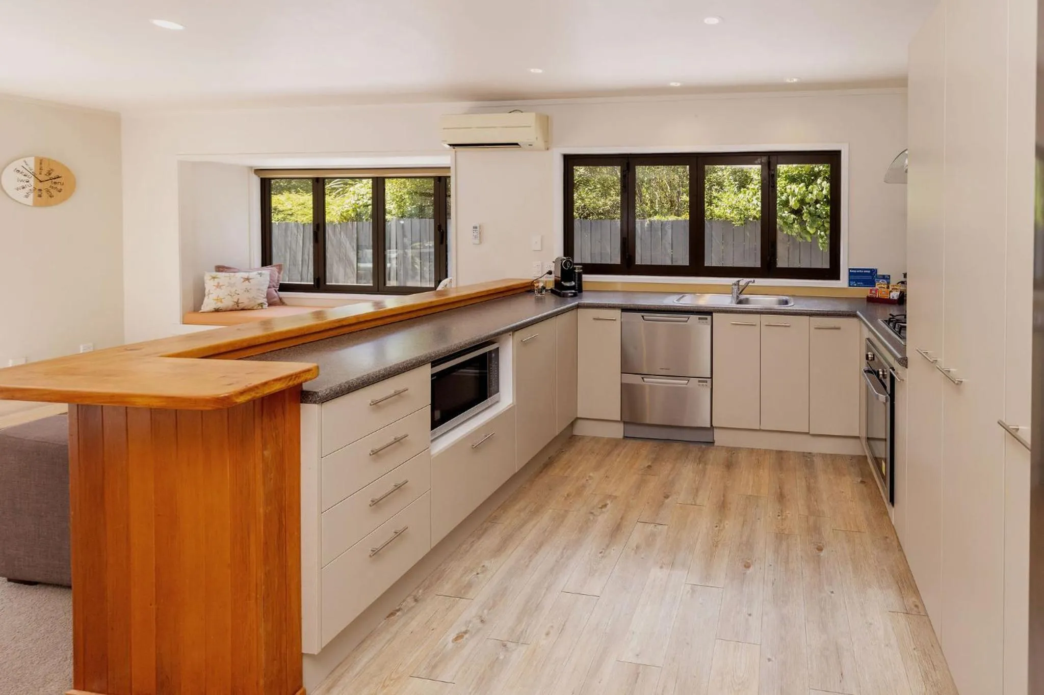 kitchen in Hot Water Beach TOP 10 Holiday Park