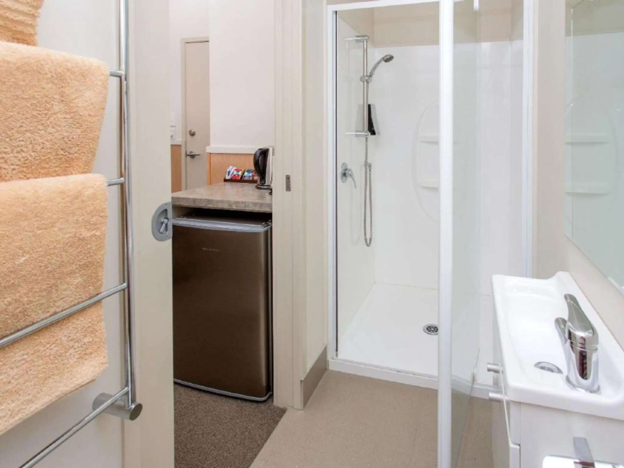 Shower in Hot Water Beach TOP 10 Holiday Park