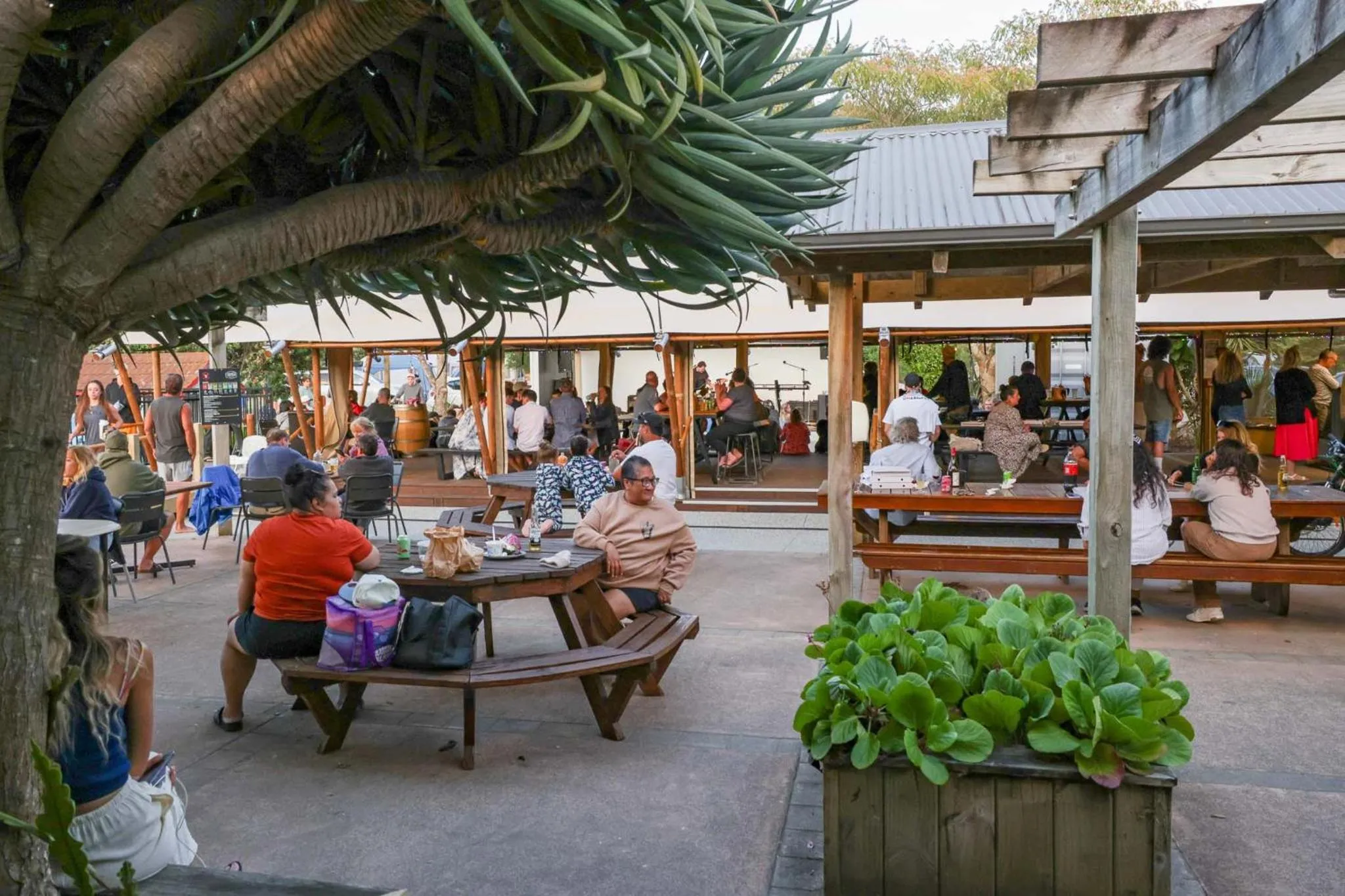 Restaurant/places to eat in Hot Water Beach TOP 10 Holiday Park