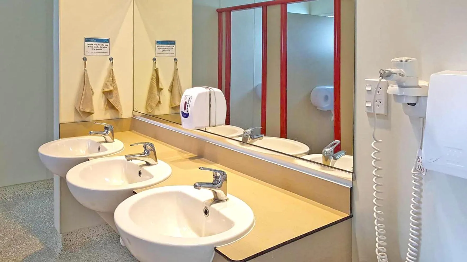 Toilet in Hot Water Beach TOP 10 Holiday Park