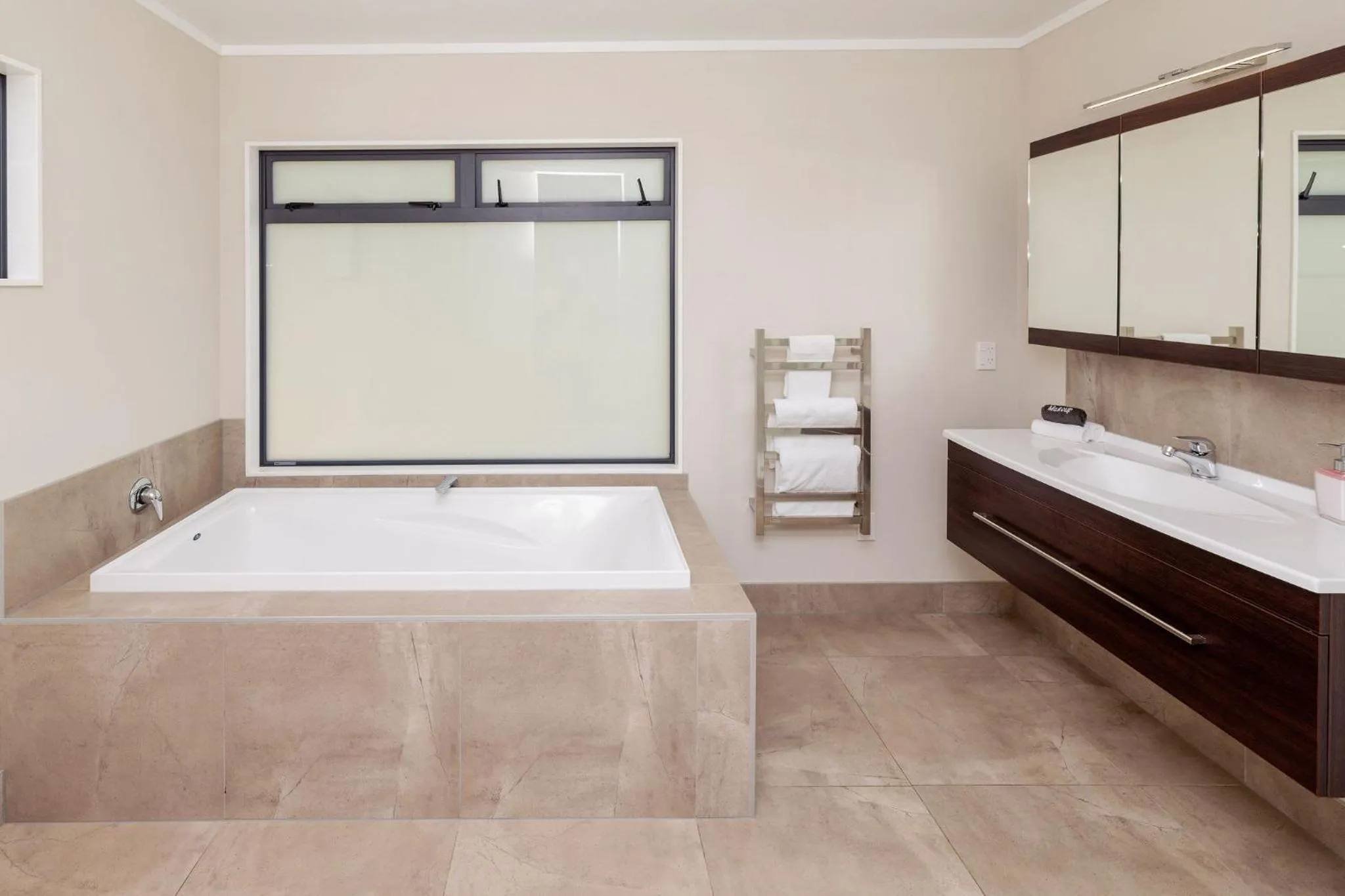 Bathroom in Hot Water Beach TOP 10 Holiday Park