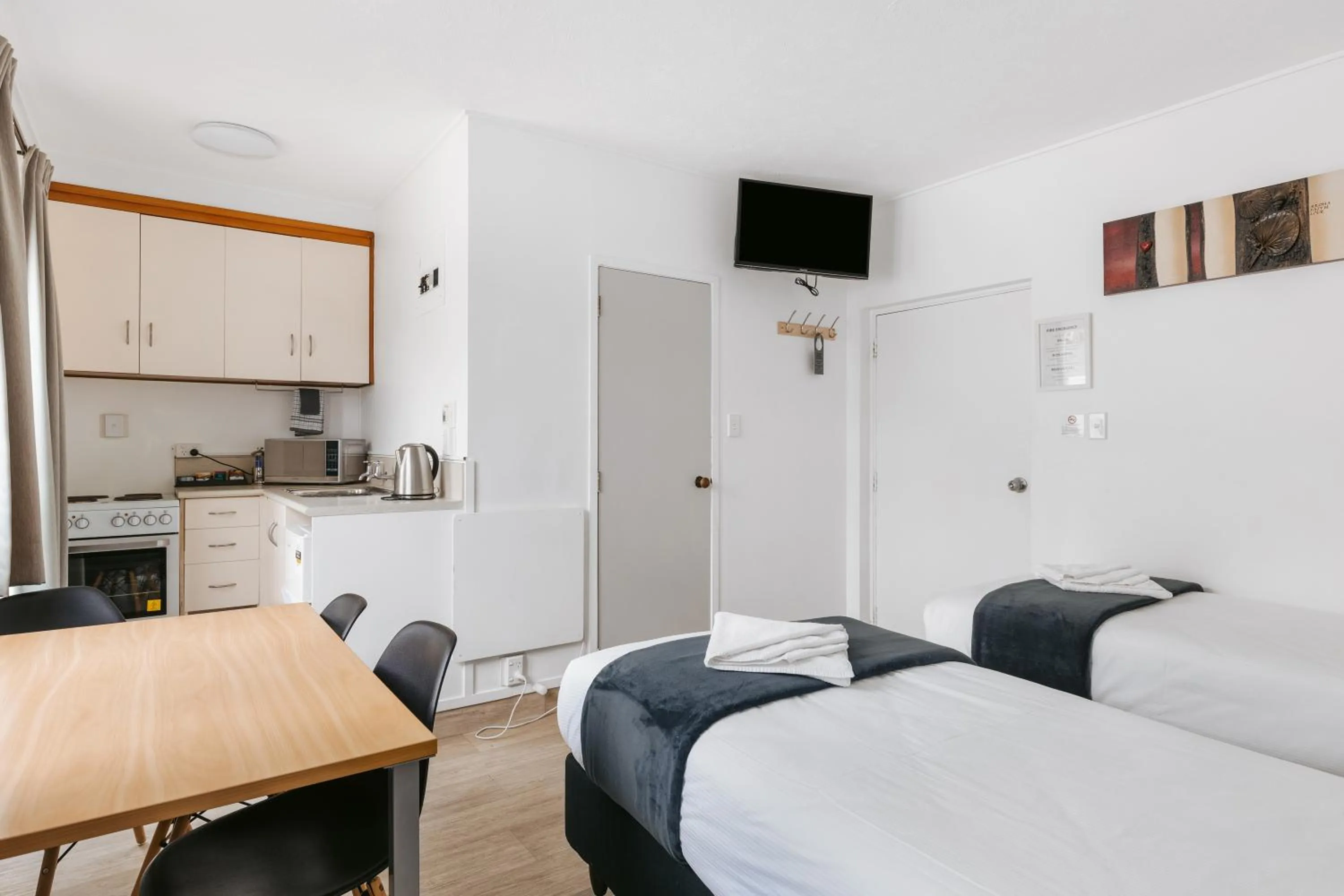 Bed in Rolleston Motel Thames - Wenzel Motels