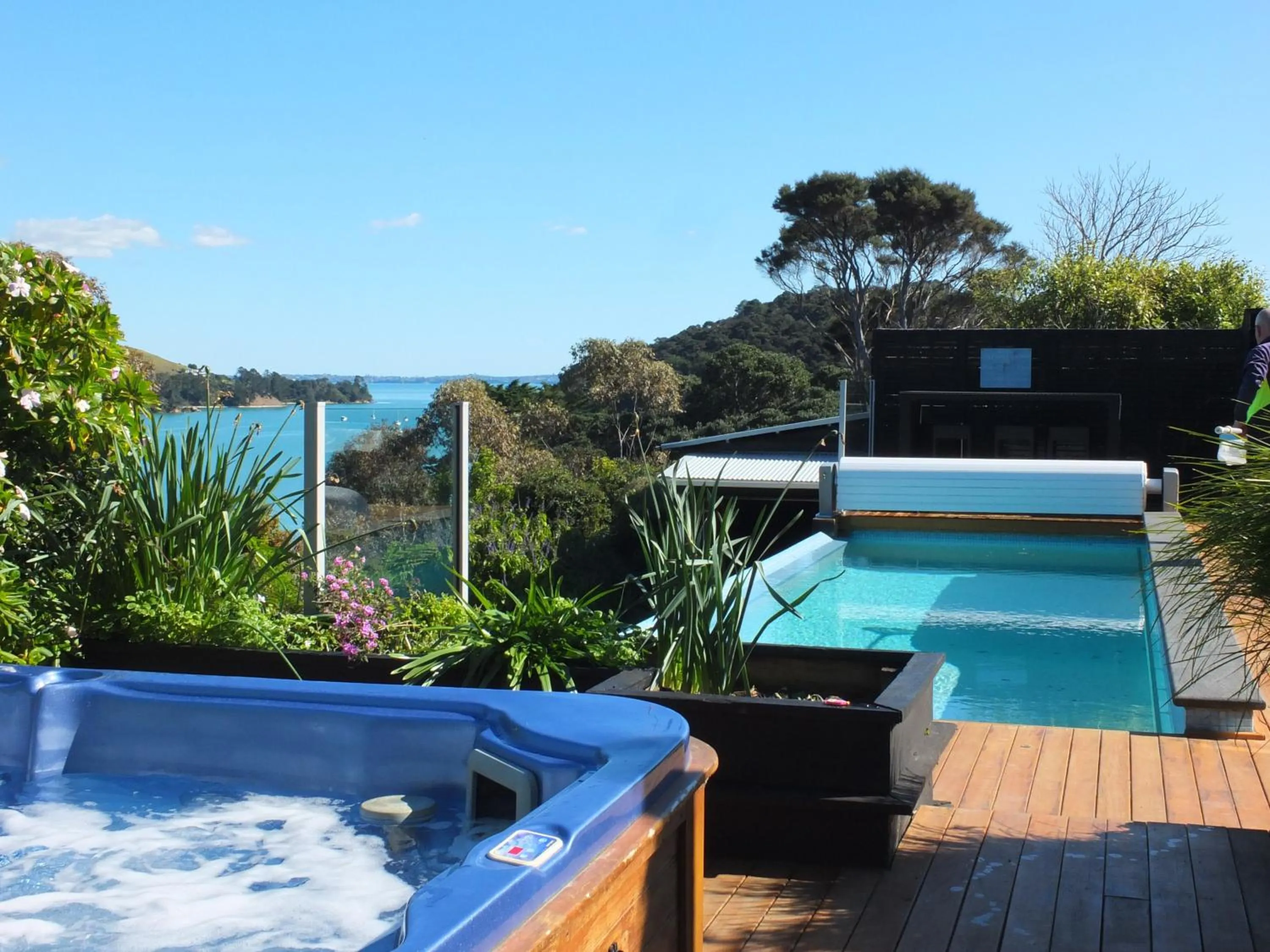 Spring in Le Chalet Waiheke Apartments