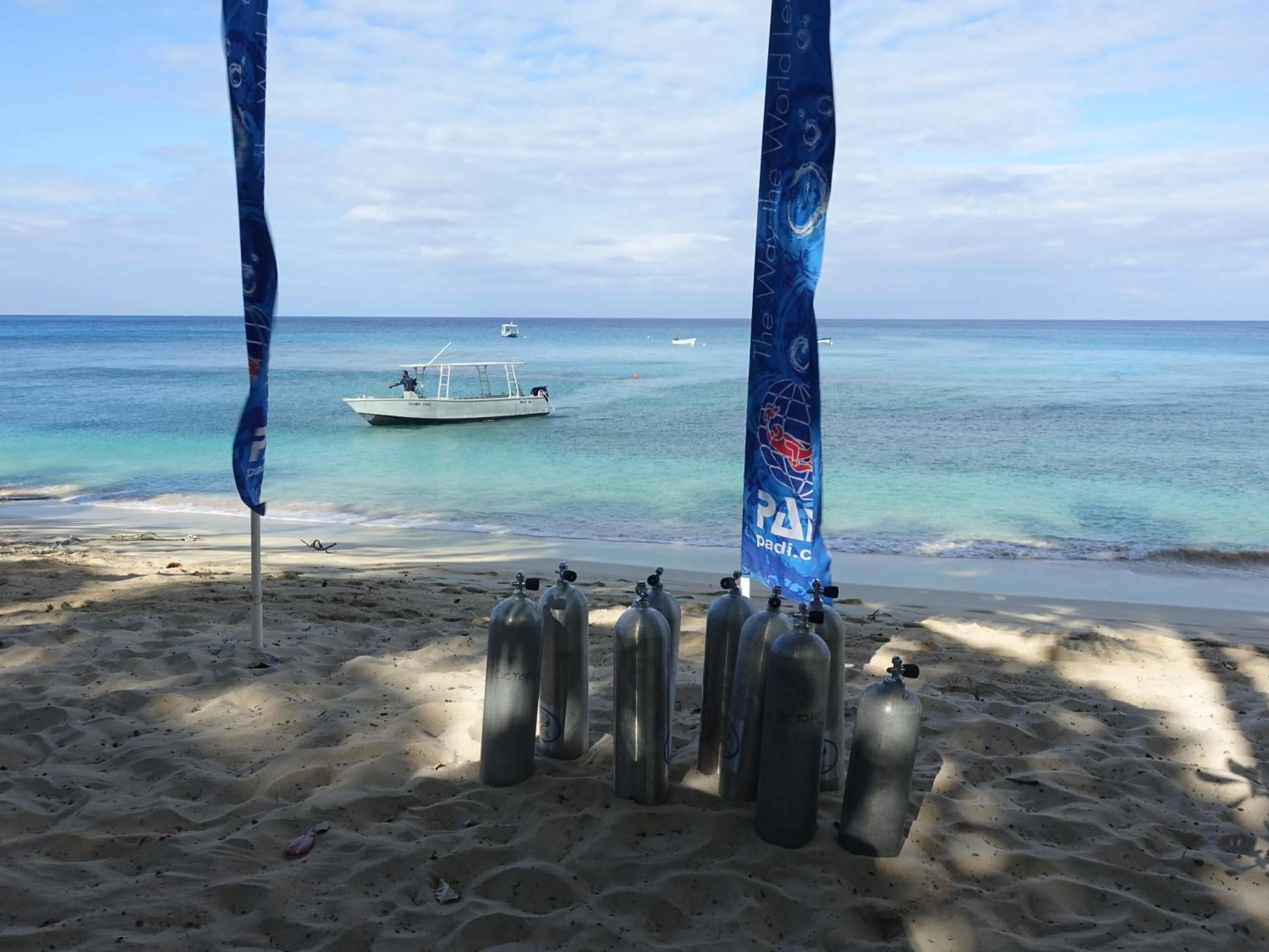 Snorkeling in Octopus Resort