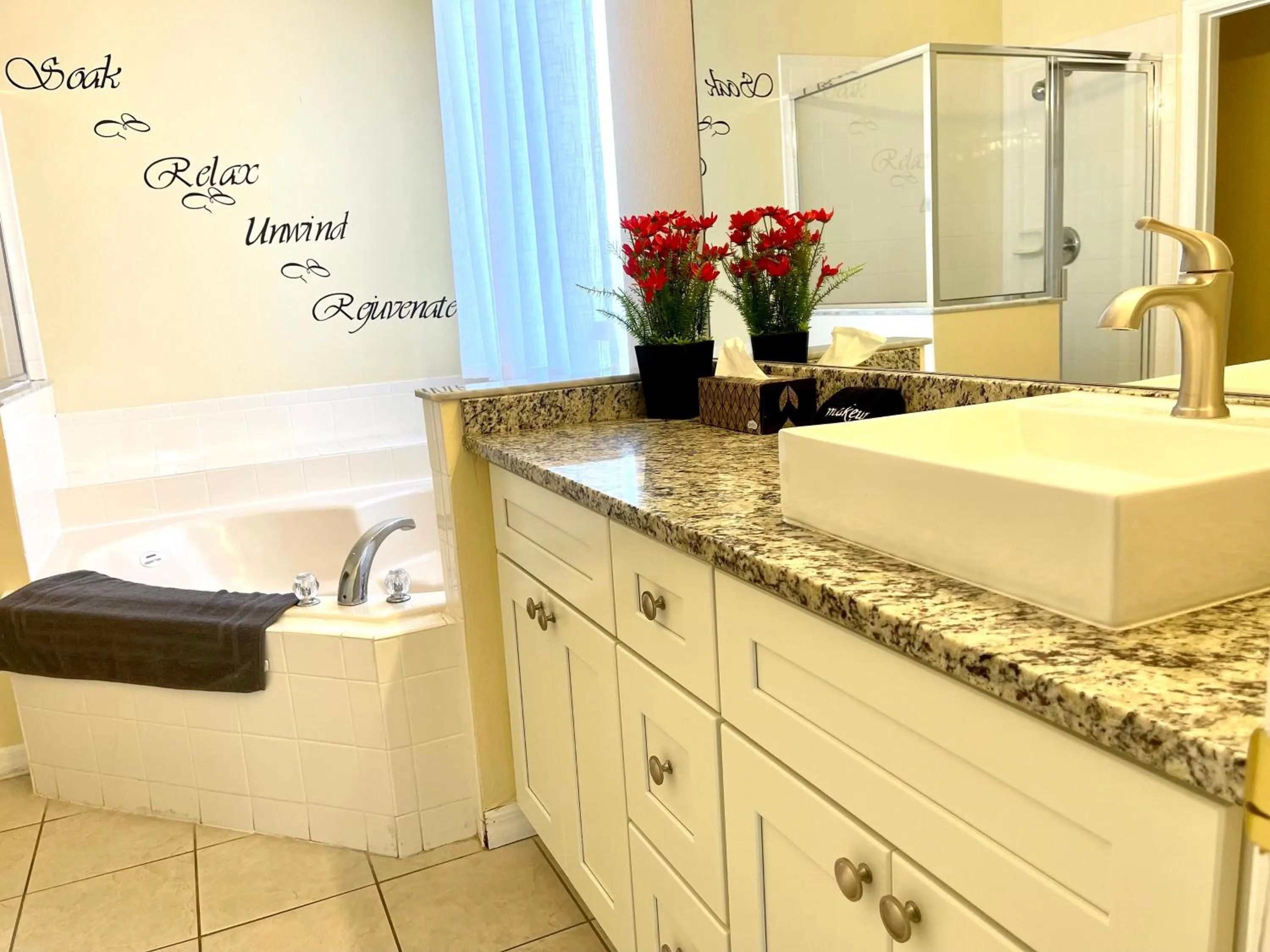 Bathroom in Disney Dream with Hot Tub, Pool, Xbox, Games Room, Lakeview, 10 min to Disney, Clubhouse