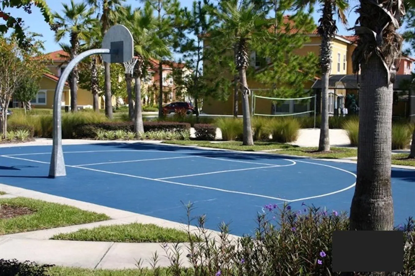 Area and facilities in Disney Dream with Hot Tub, Pool, Xbox, Games Room, Lakeview, 10 min to Disney, Clubhouse