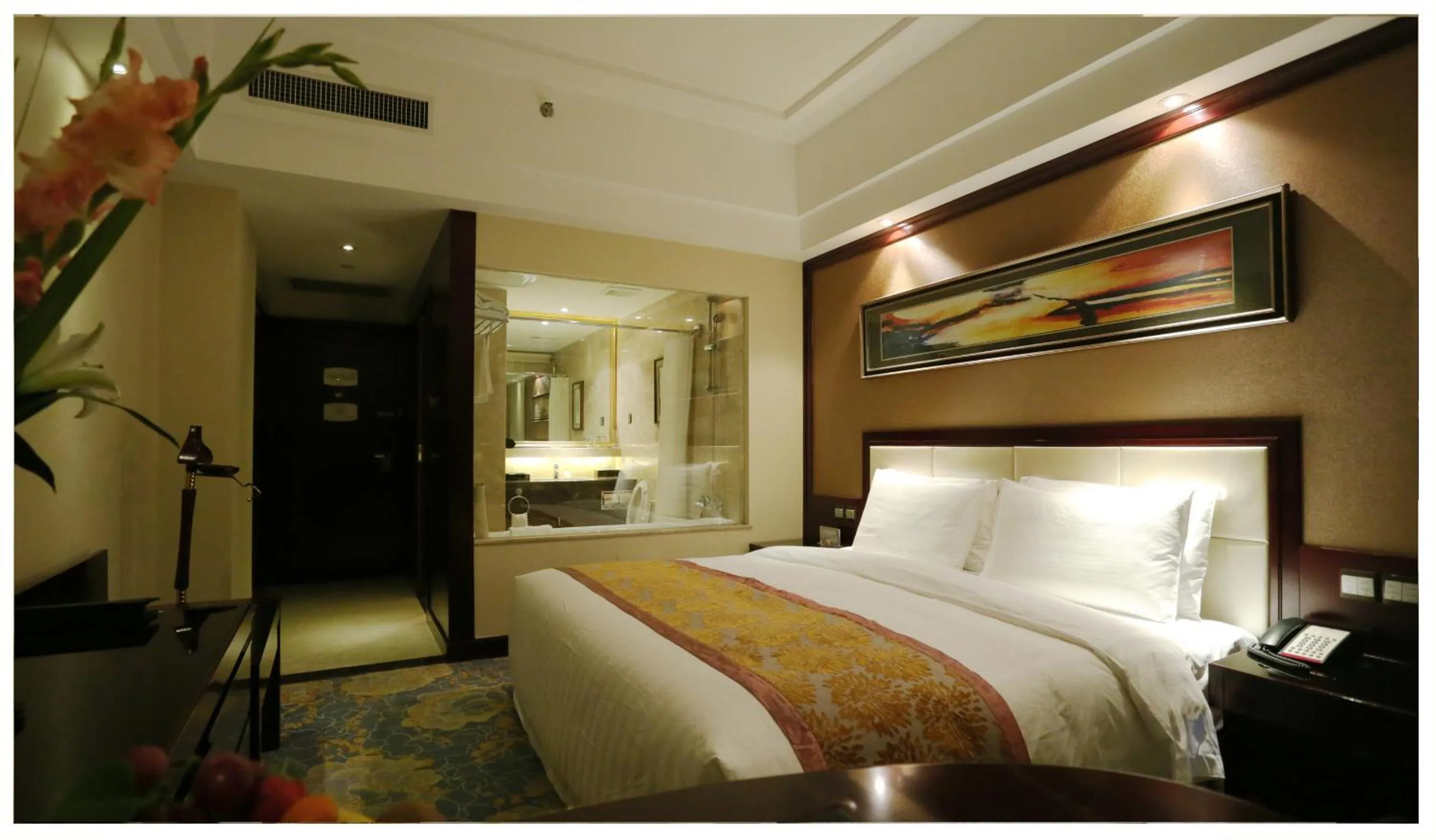 bunk bed, Bed in Zhengzhou Jianguo Hotel