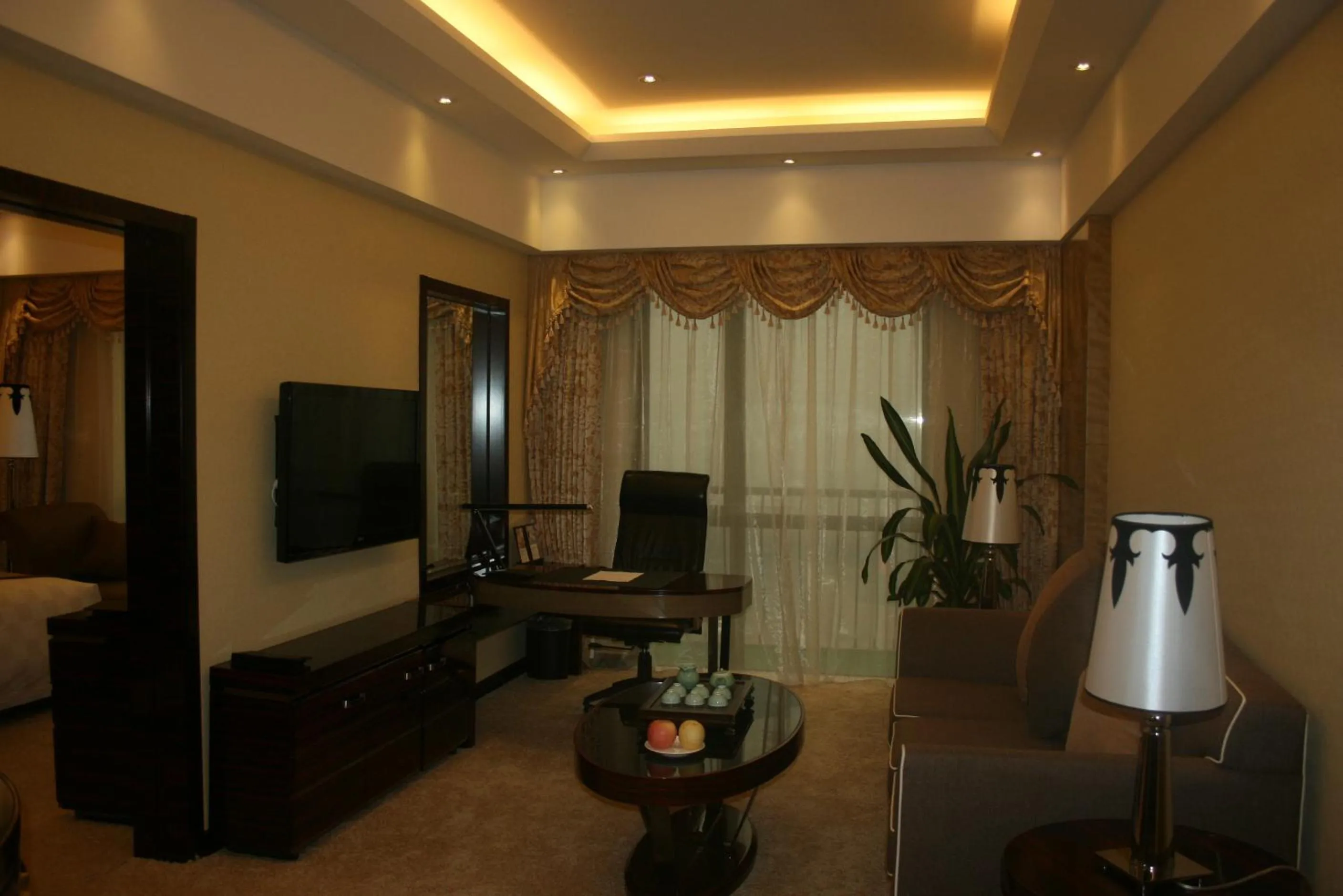 Living room in Zhengzhou Jianguo Hotel