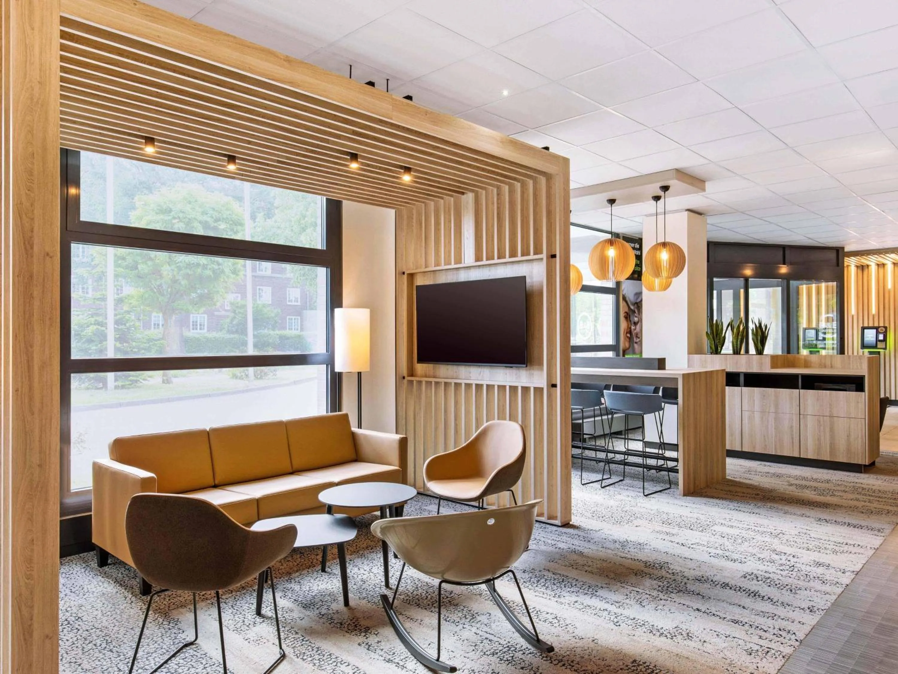 Lobby or reception in B&B Hotel Hamburg-Airport