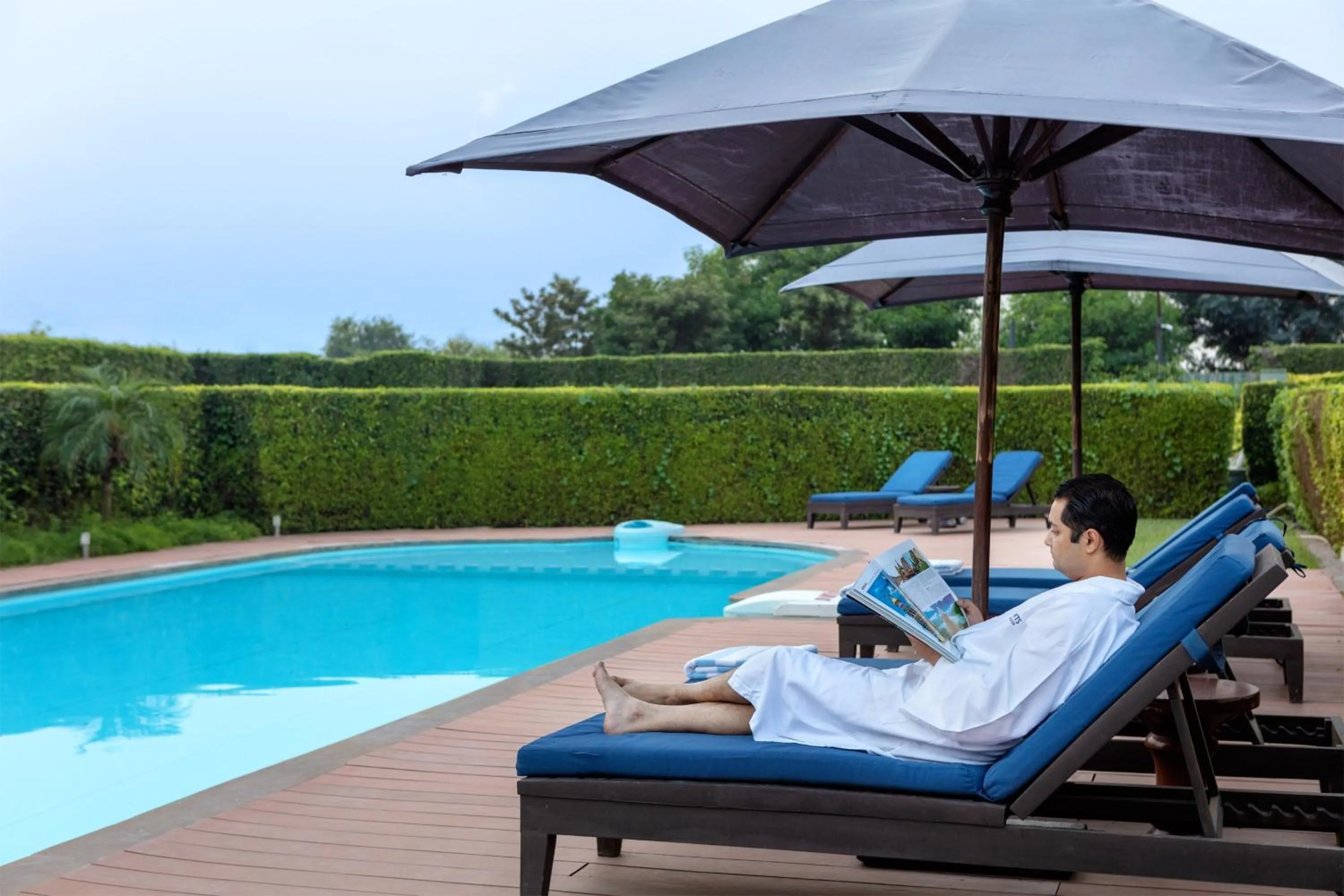 Swimming pool in Four Points by Sheraton New Delhi, Airport Highway