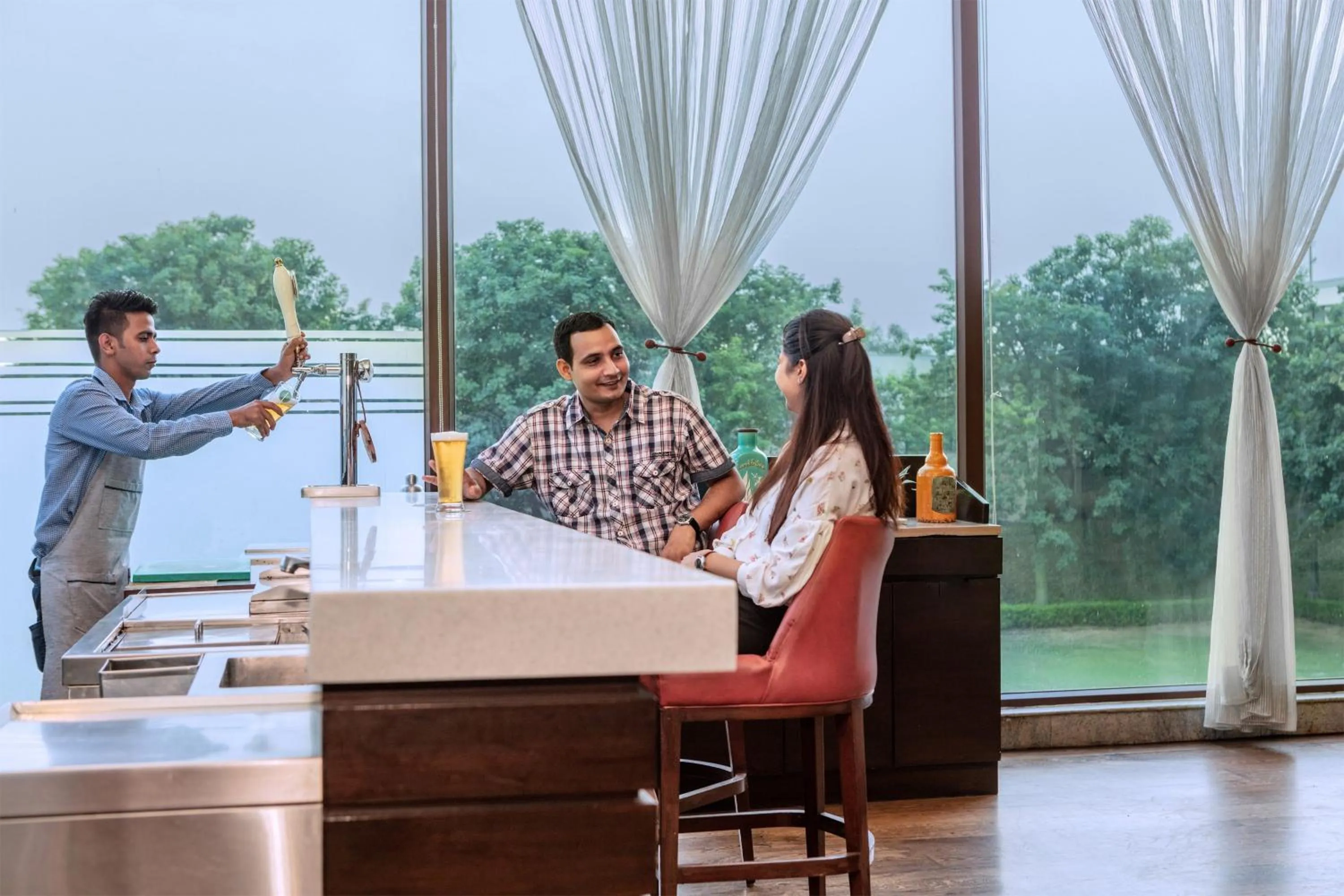 Restaurant/places to eat in Four Points by Sheraton New Delhi, Airport Highway