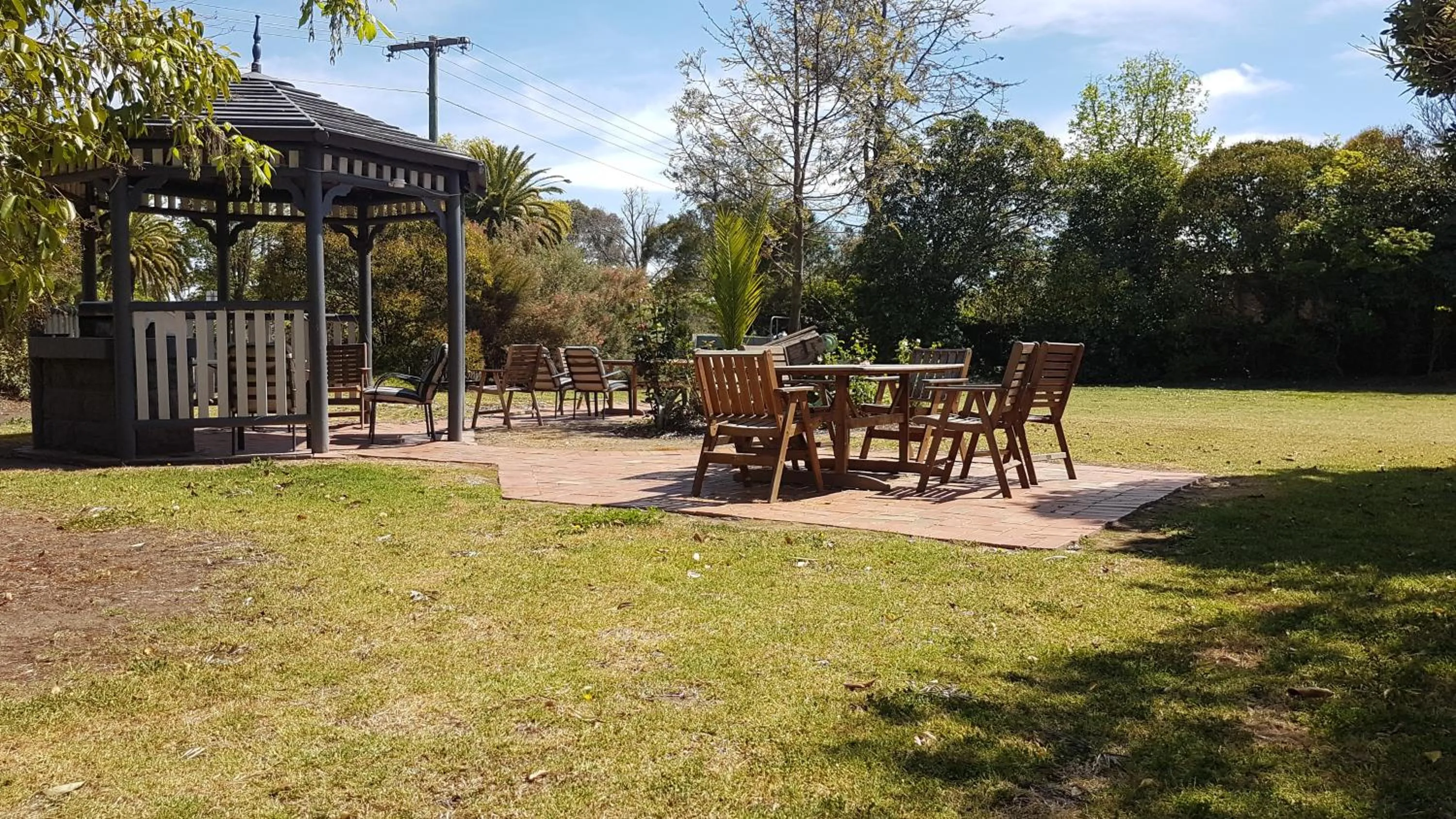 Motel24Seven and Apartments