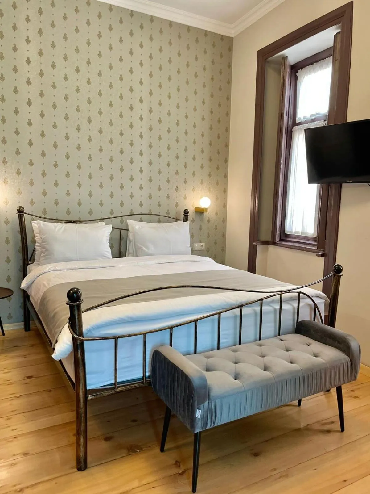 Photo of the whole room, Bed in Arts Hotel Tbilisi