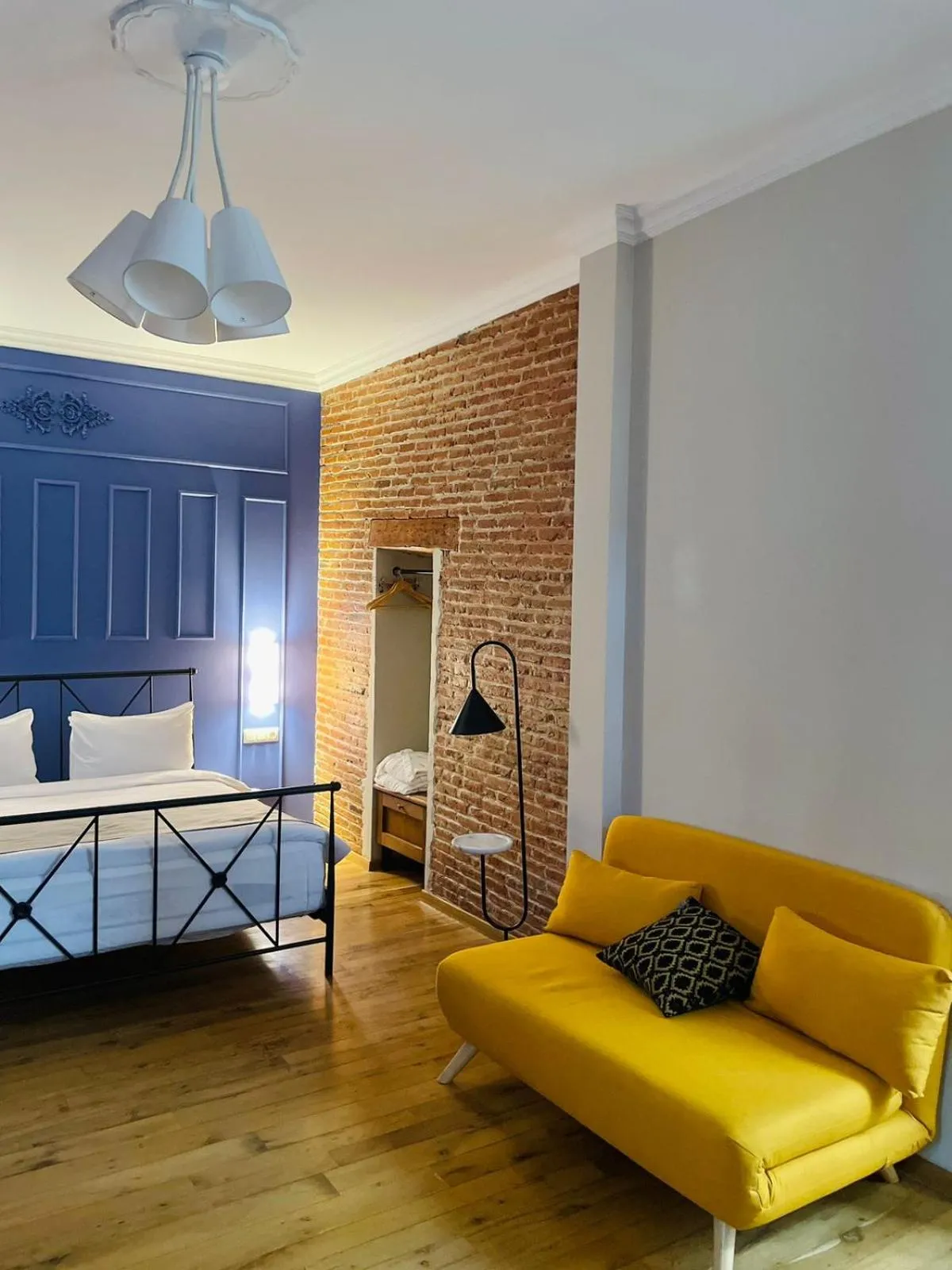 Bed in Arts Hotel Tbilisi