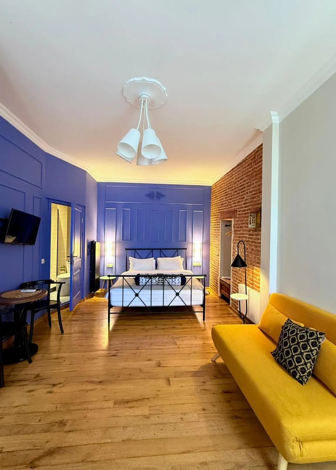 Bed in Arts Hotel Tbilisi