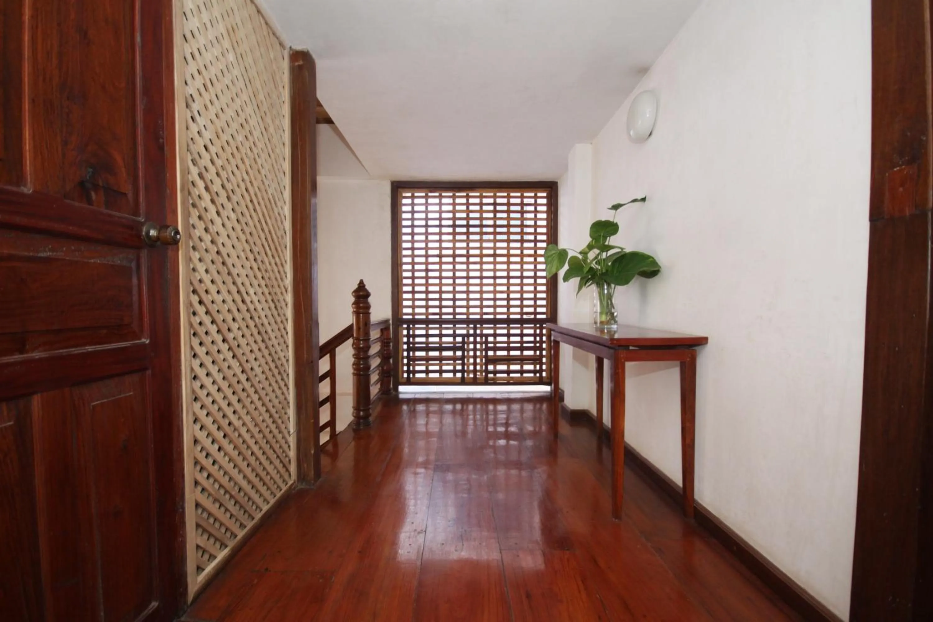 Area and facilities in Sala Prabang Hotel