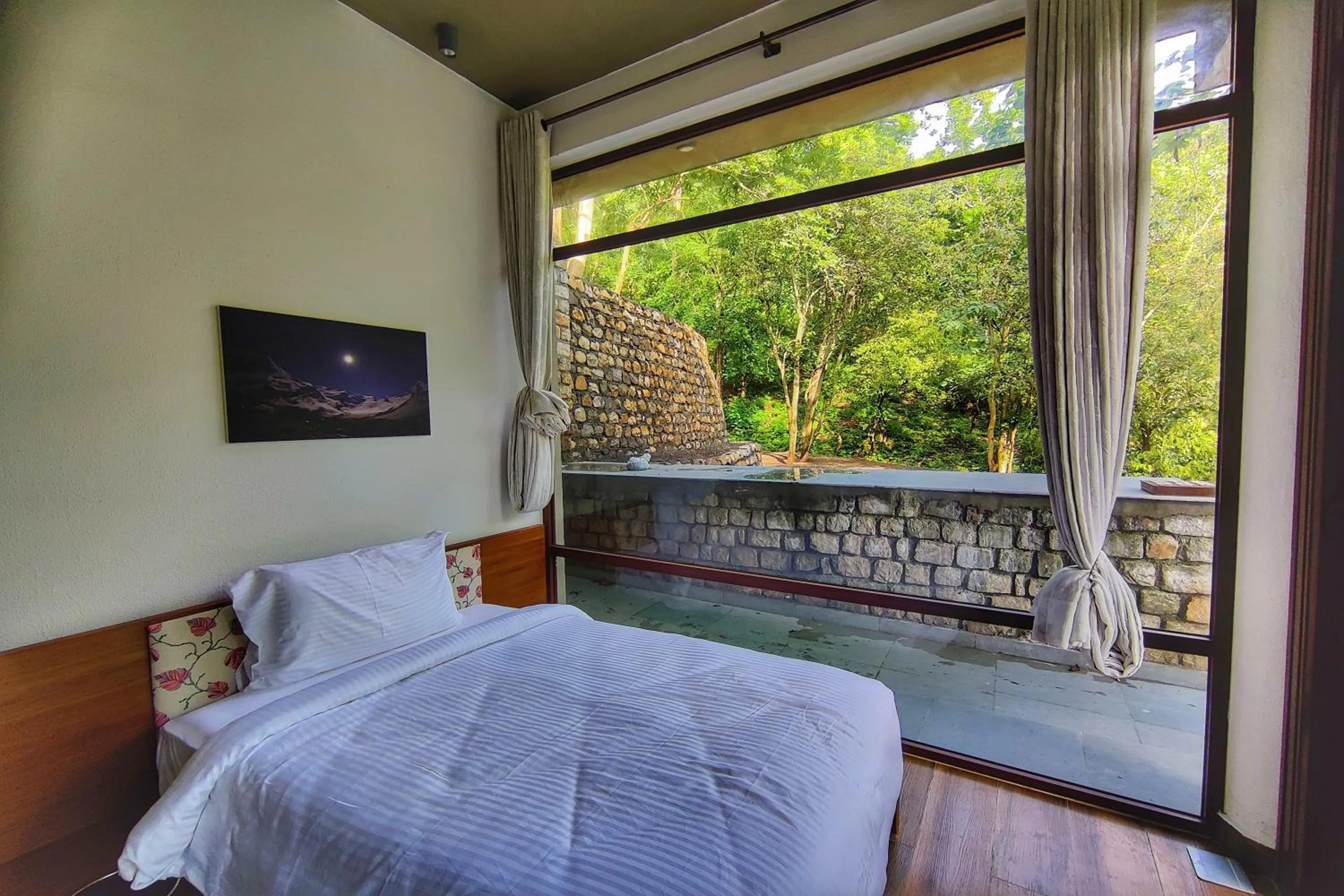 Bed in Atali Ganga Resort, Rishikesh
