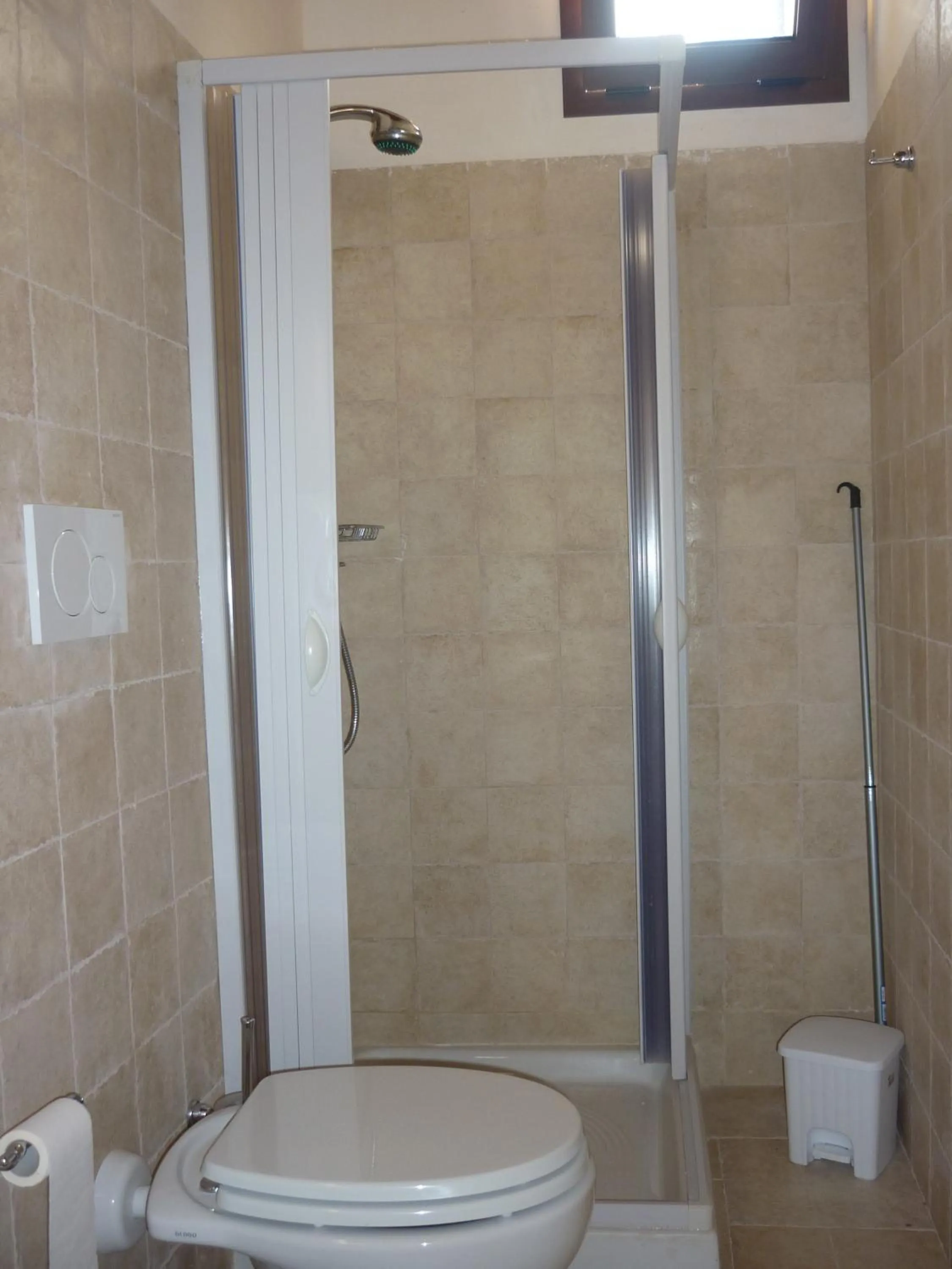 Shower in masseria Carlini