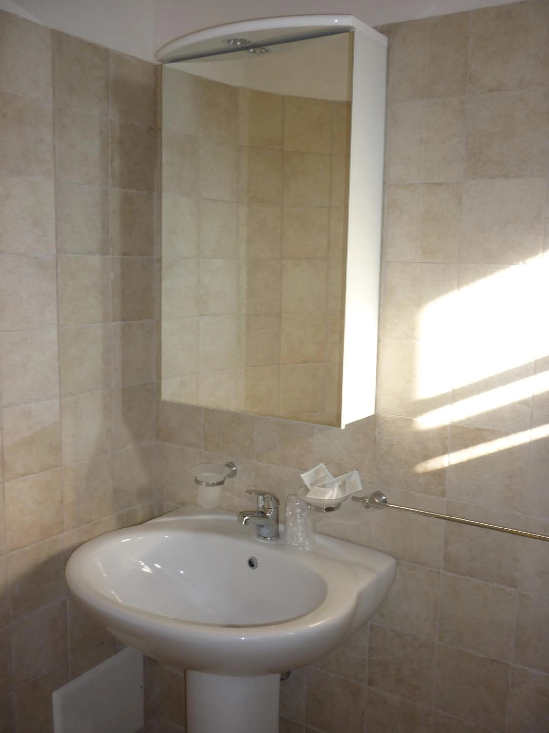 Bathroom in masseria Carlini