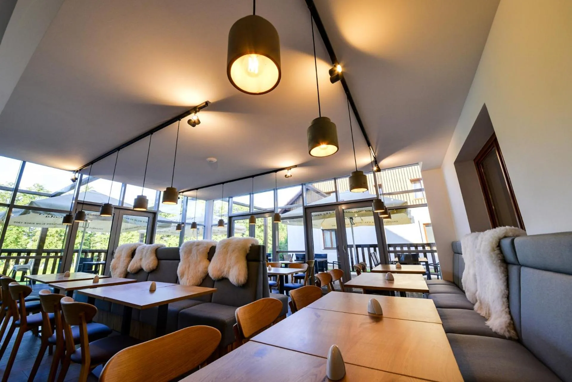 Restaurant/places to eat in Resort Orsino