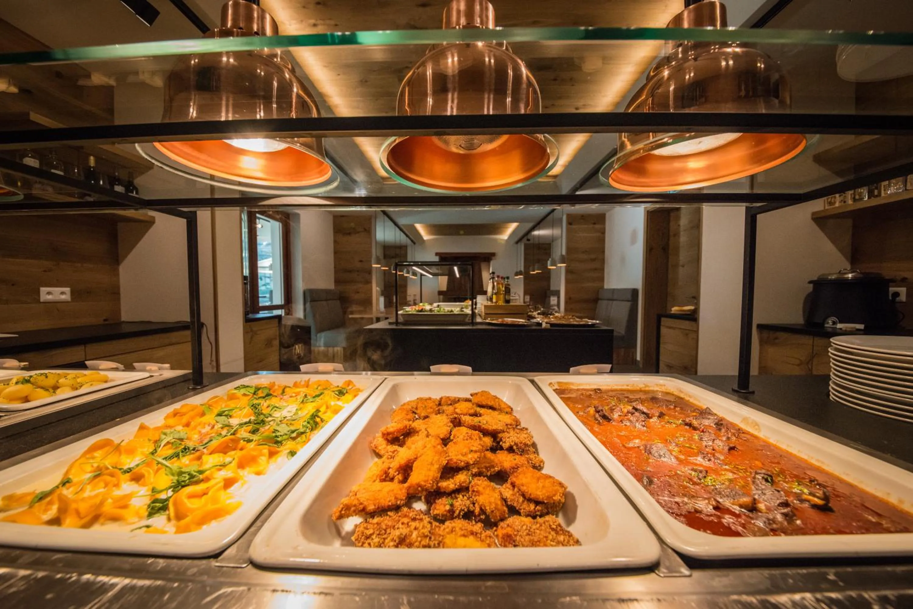 Restaurant/places to eat in Resort Orsino