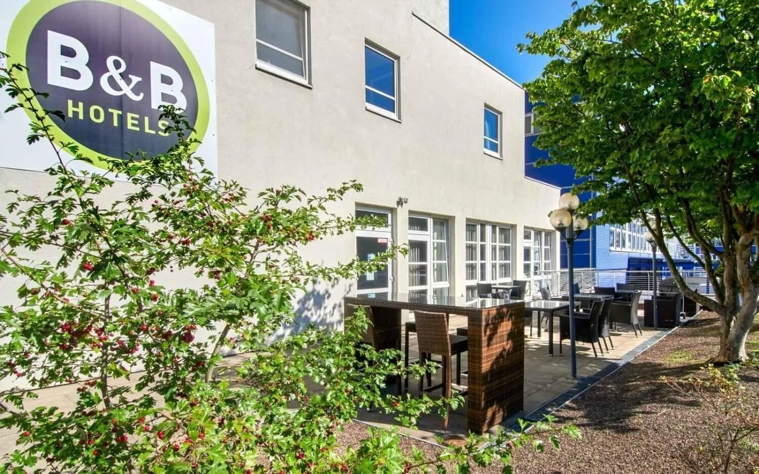 Property building in B&B Hotel Offenbach-Kaiserlei