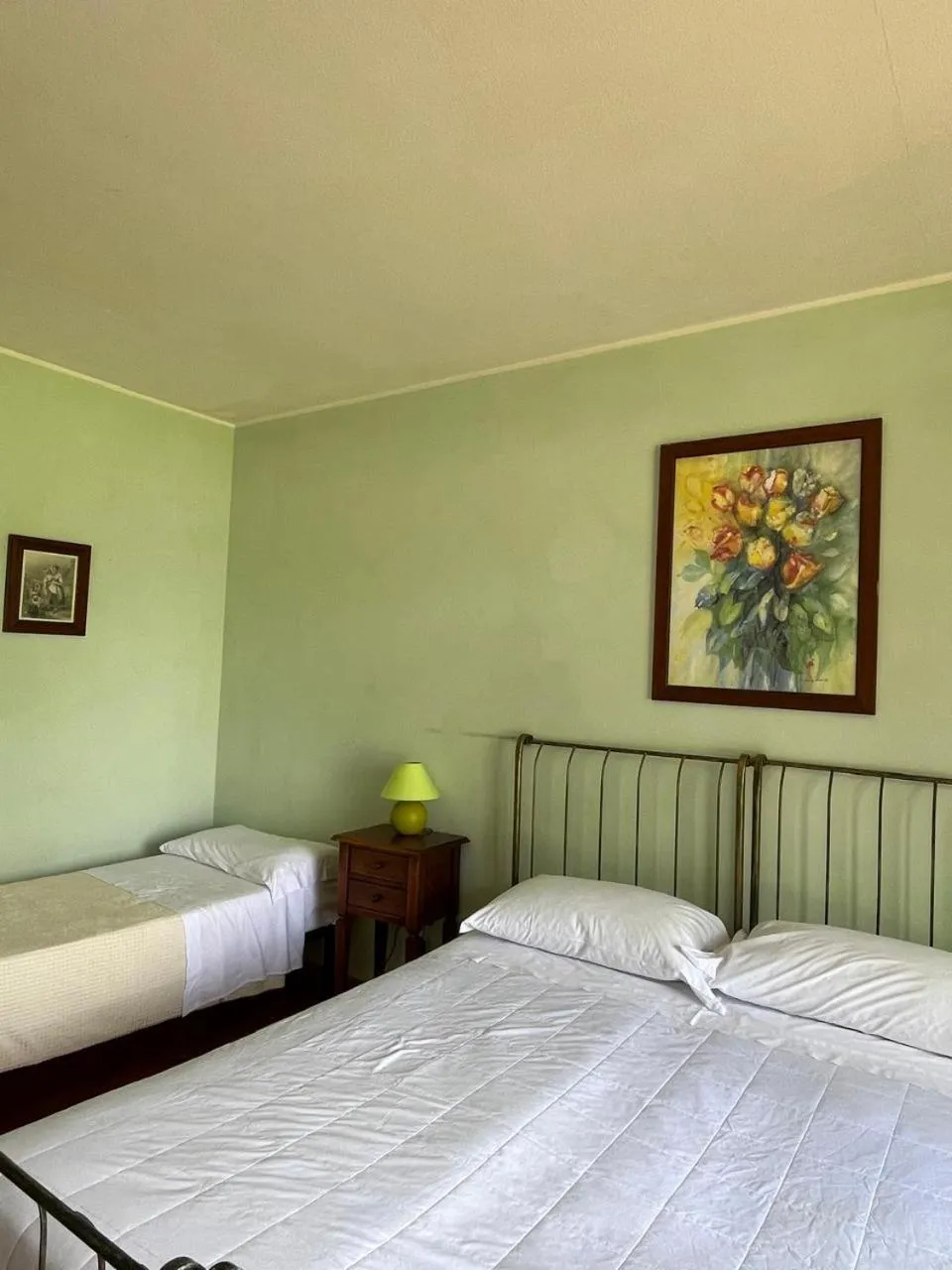 Bed in Albergo Cosmera