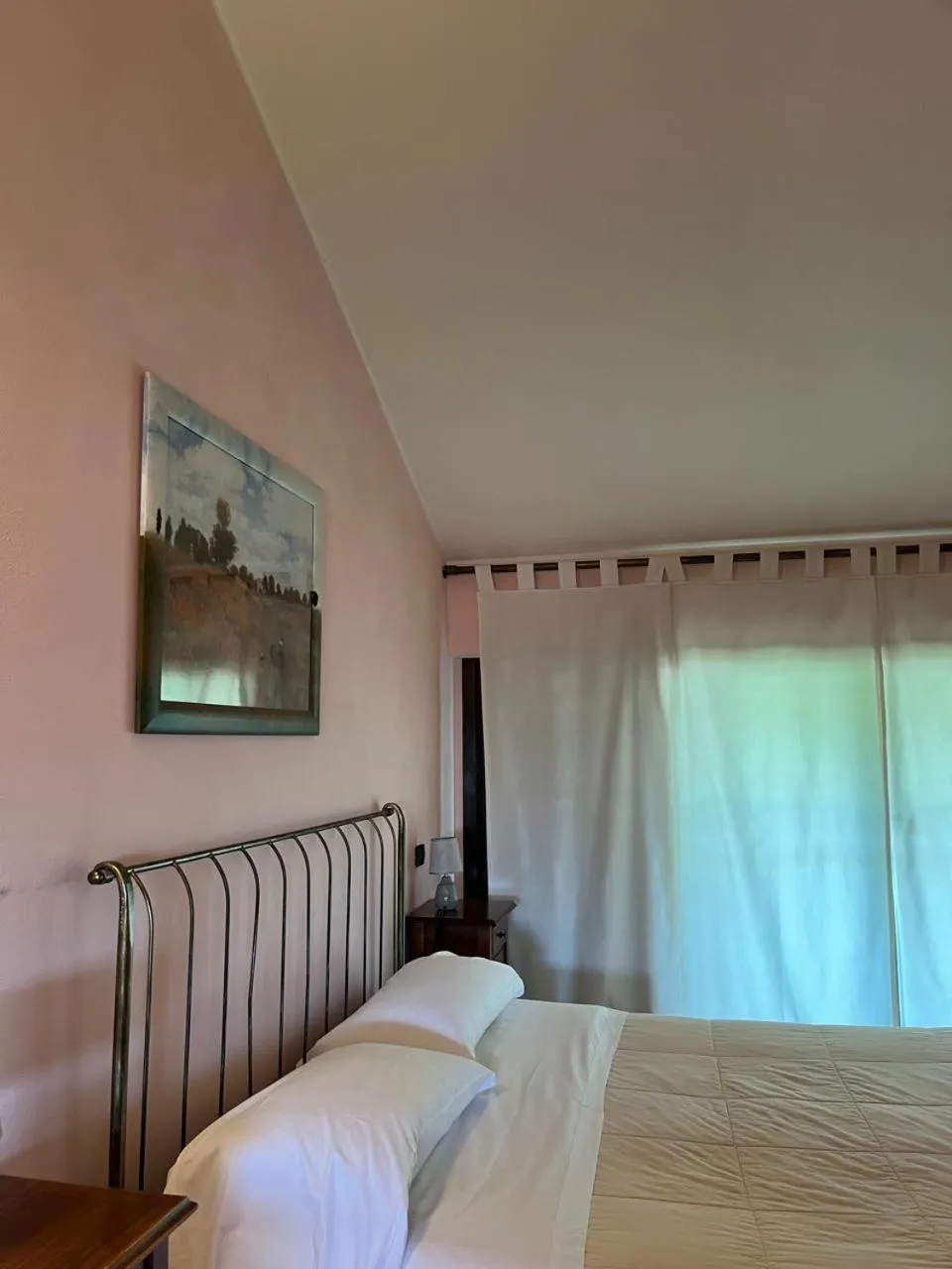 Bedroom in Albergo Cosmera