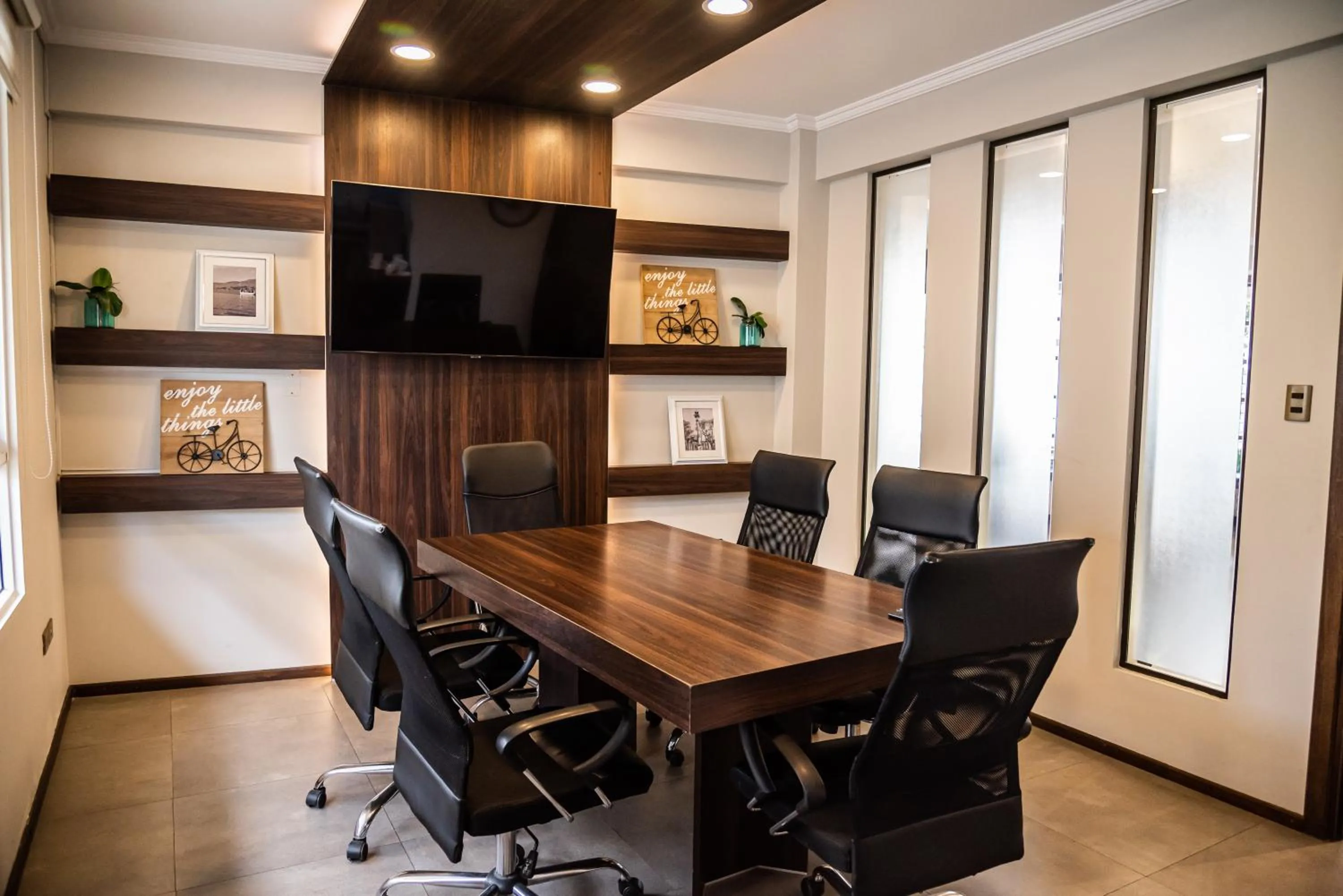 Meeting/conference room in Domani Hotel Boutique