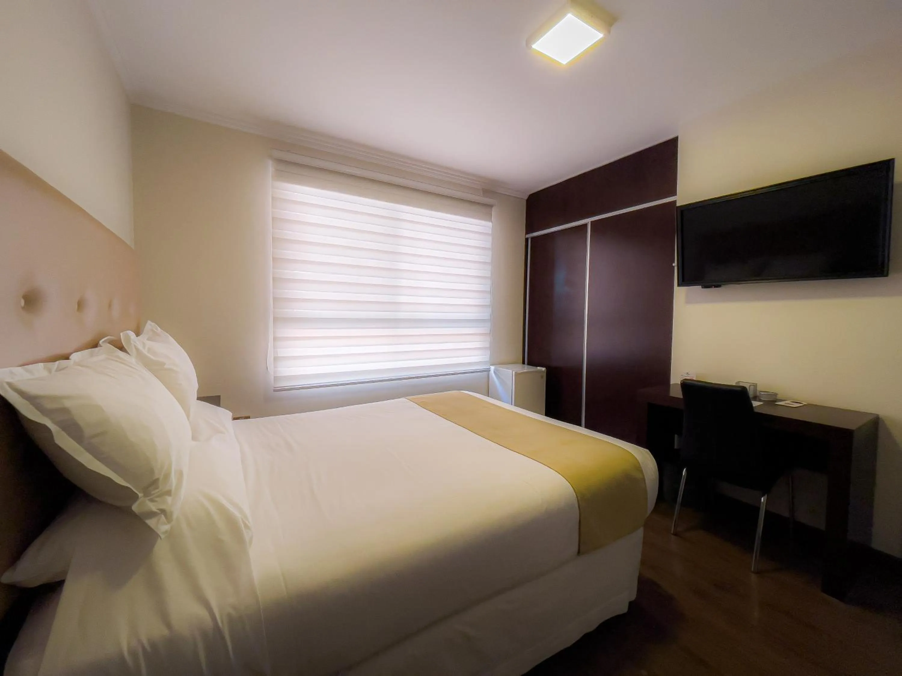 Bedroom, Bed in Domani Hotel Boutique