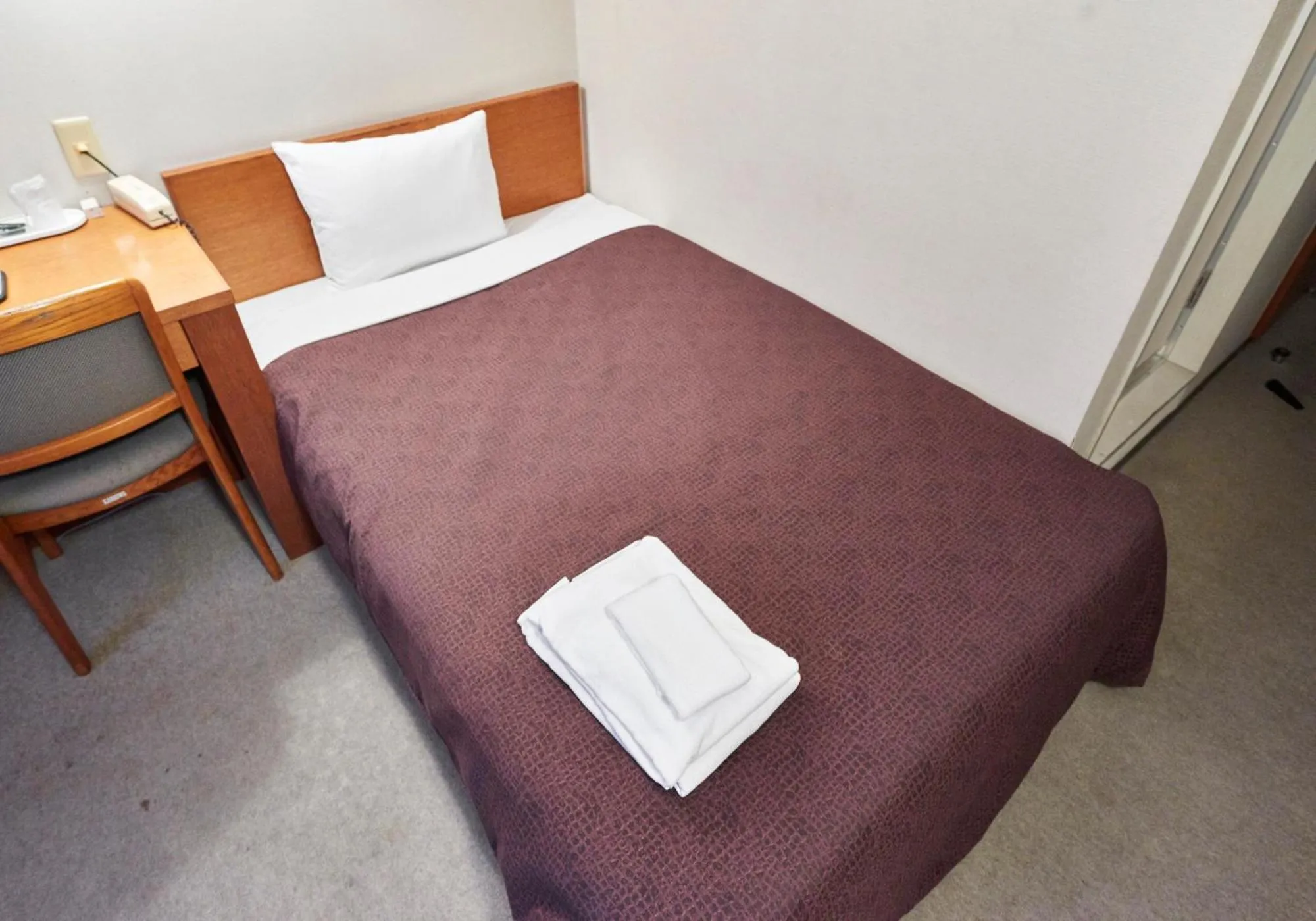 Bed in Select Inn Yaizu Ekimae