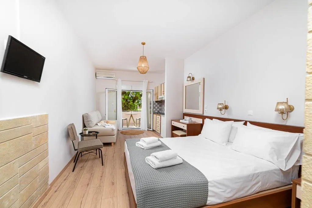 Photo of the whole room, Bed in Troulis Seaside